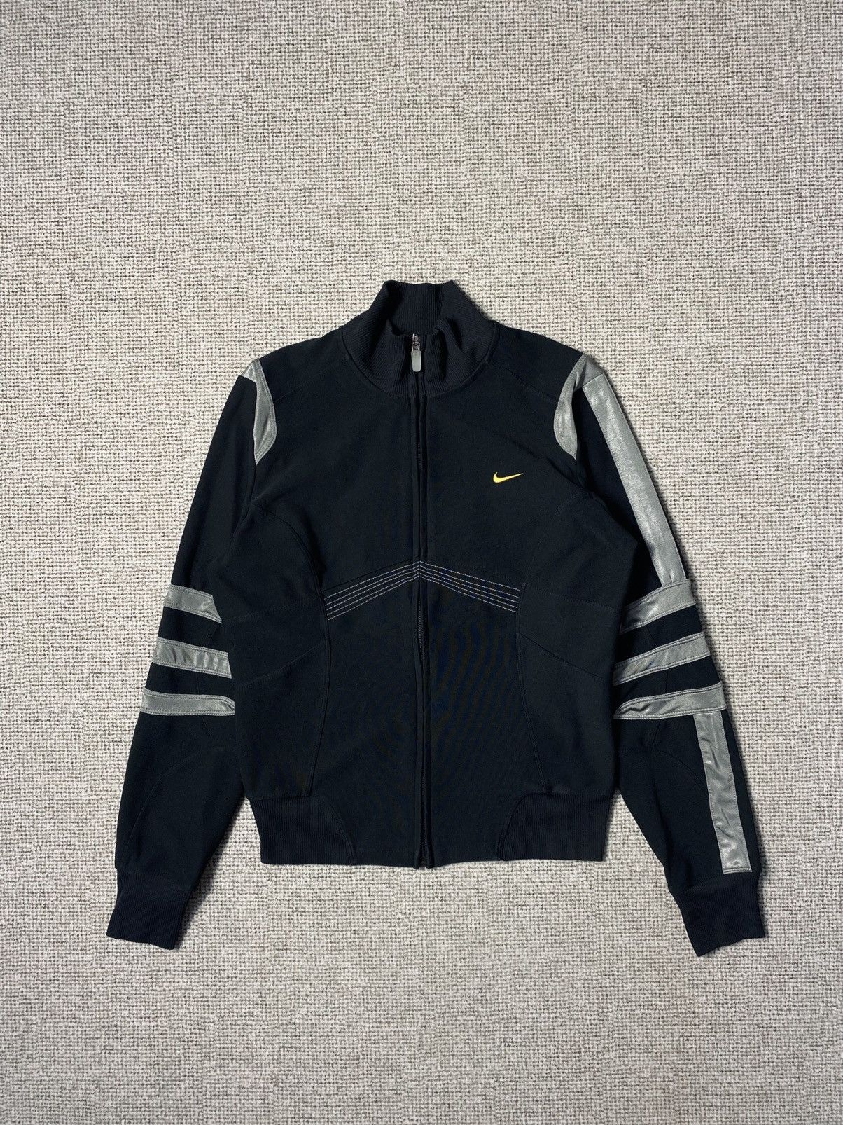Nike Rare Y2k Nike Drifit Track Jacket Size US S / EU 44-46 / 1 - 3 Thumbnail