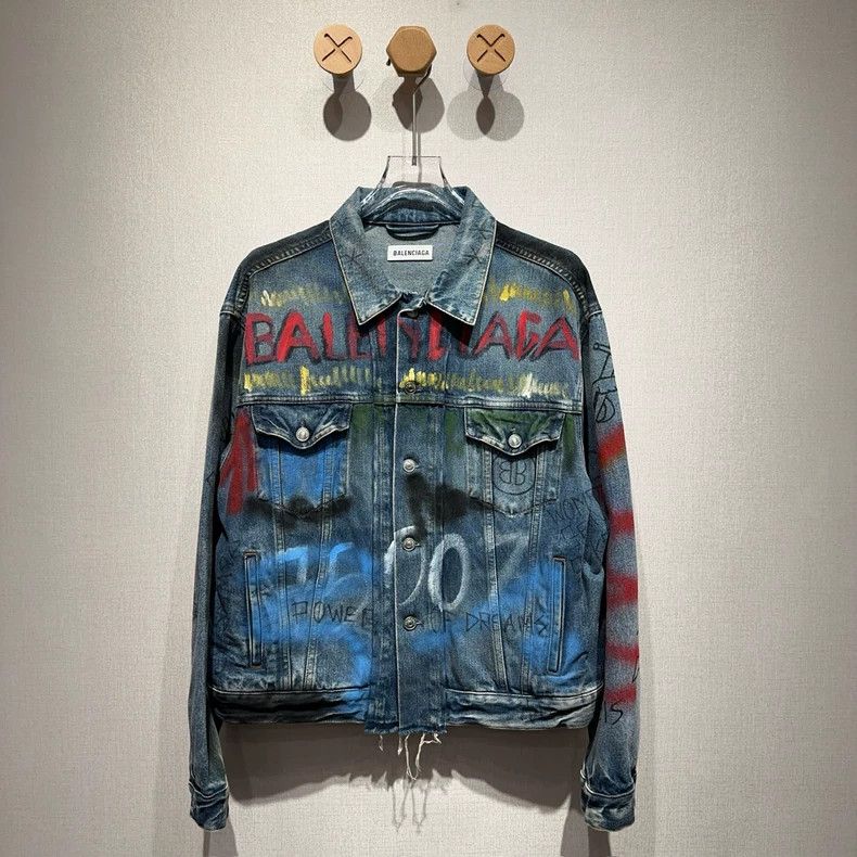 Balenciaga Balenciaga size 36 Graffiti Denim Jacket Size M / US 6-8 / IT 42-44 - 1 Thumbnail