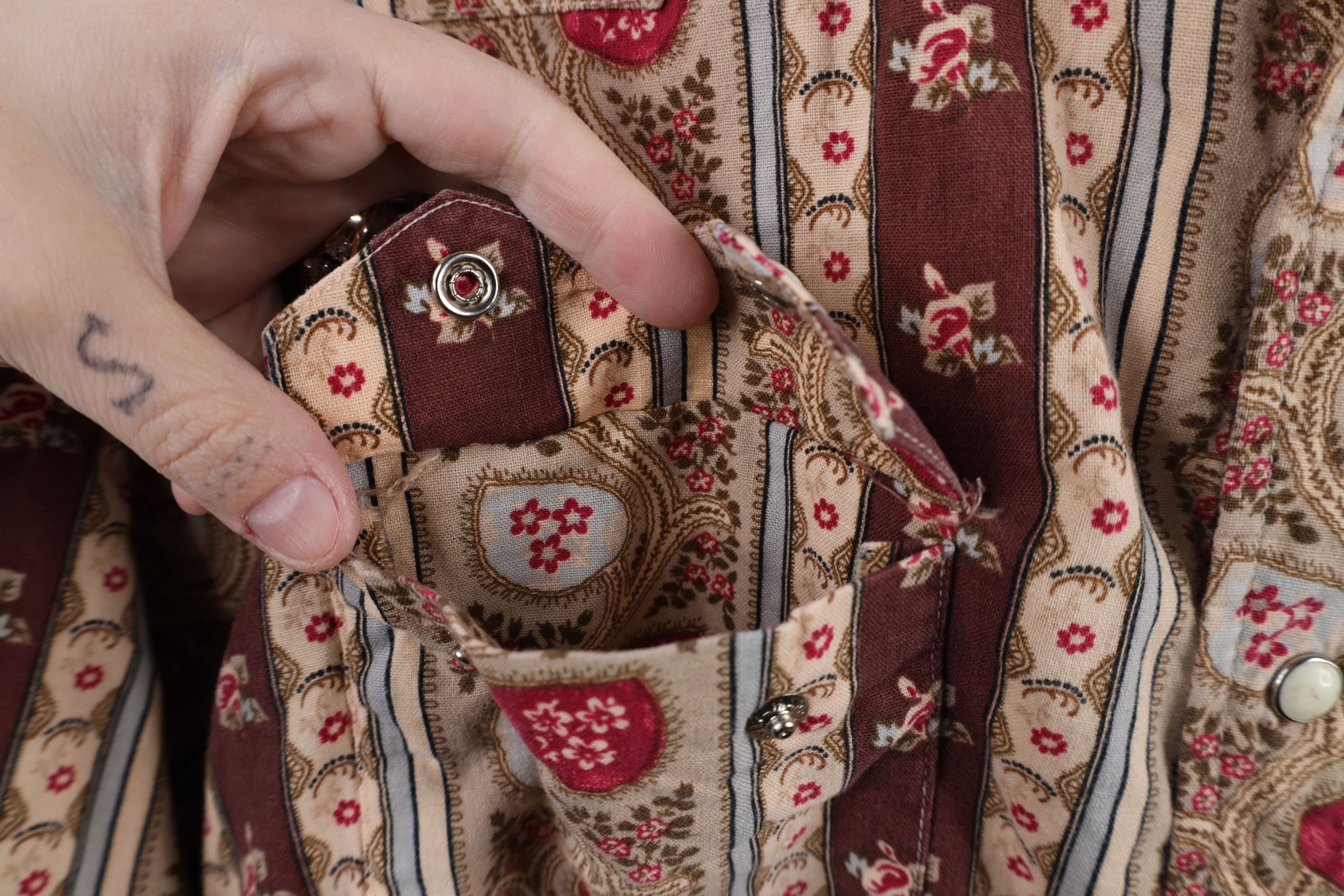 Vintage Vintage 90s Rockabilly Paisley Cowboy Western Button Shirt Size US L / EU 52-54 / 3 - 7 Thumbnail