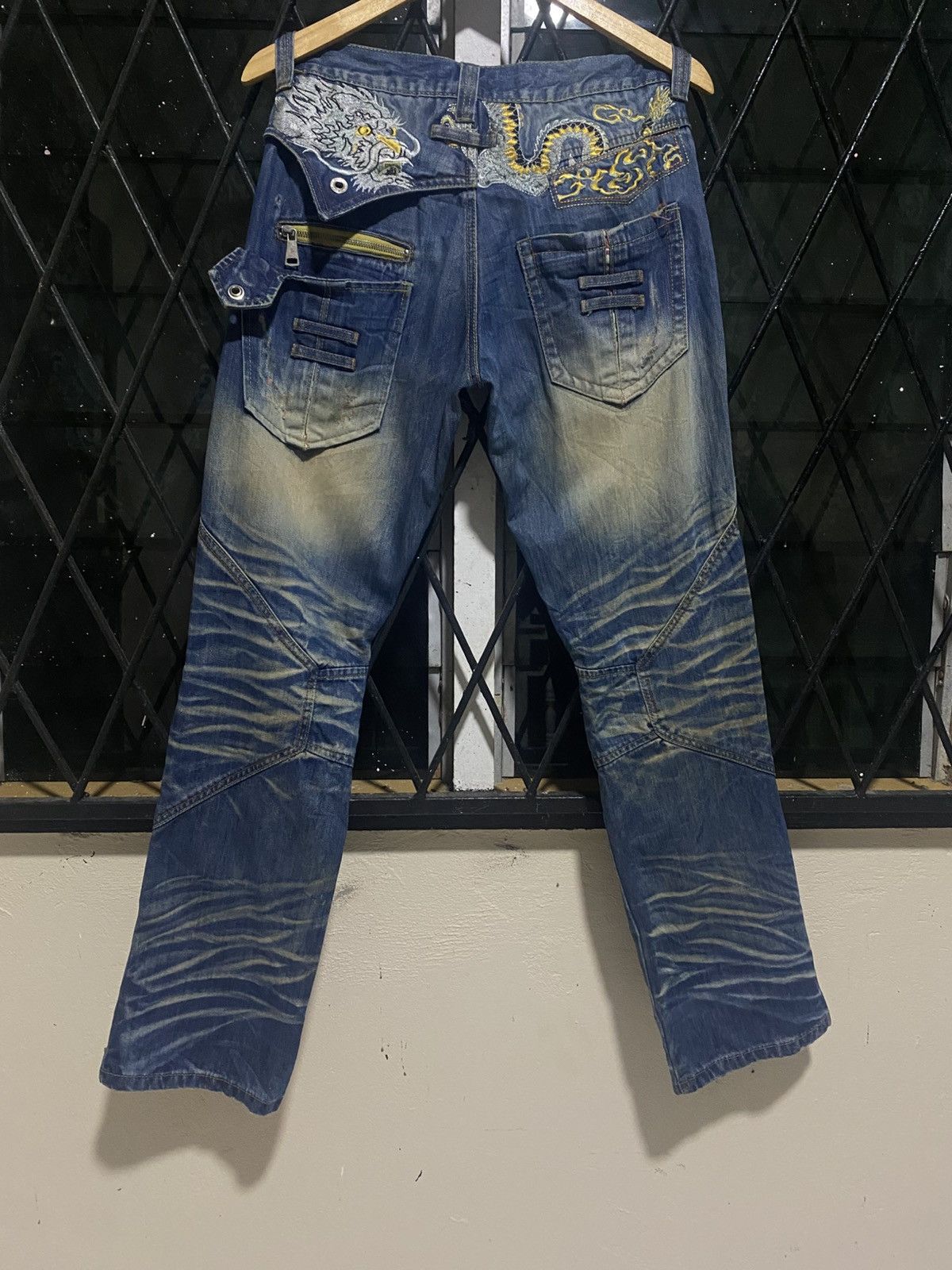 Japanese Brand Rare 🔥 Crazy Leopard Embroidred Denim Size US 31 - 1 Thumbnail