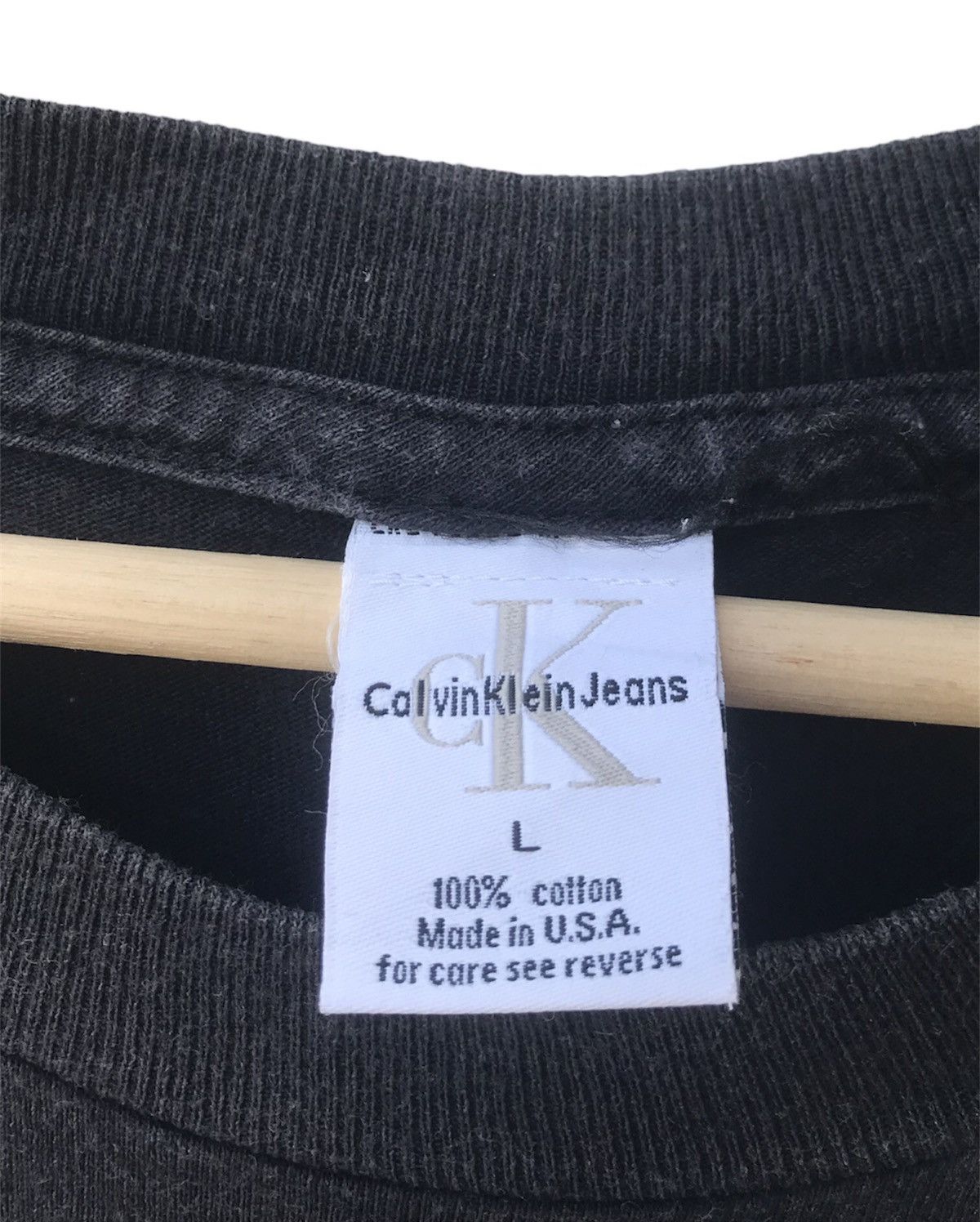 Calvin Klein × Vintage Vintage Faded Calvin Klein Made in USA T Shirt Size US L / EU 52-54 / 3 - 5 Thumbnail