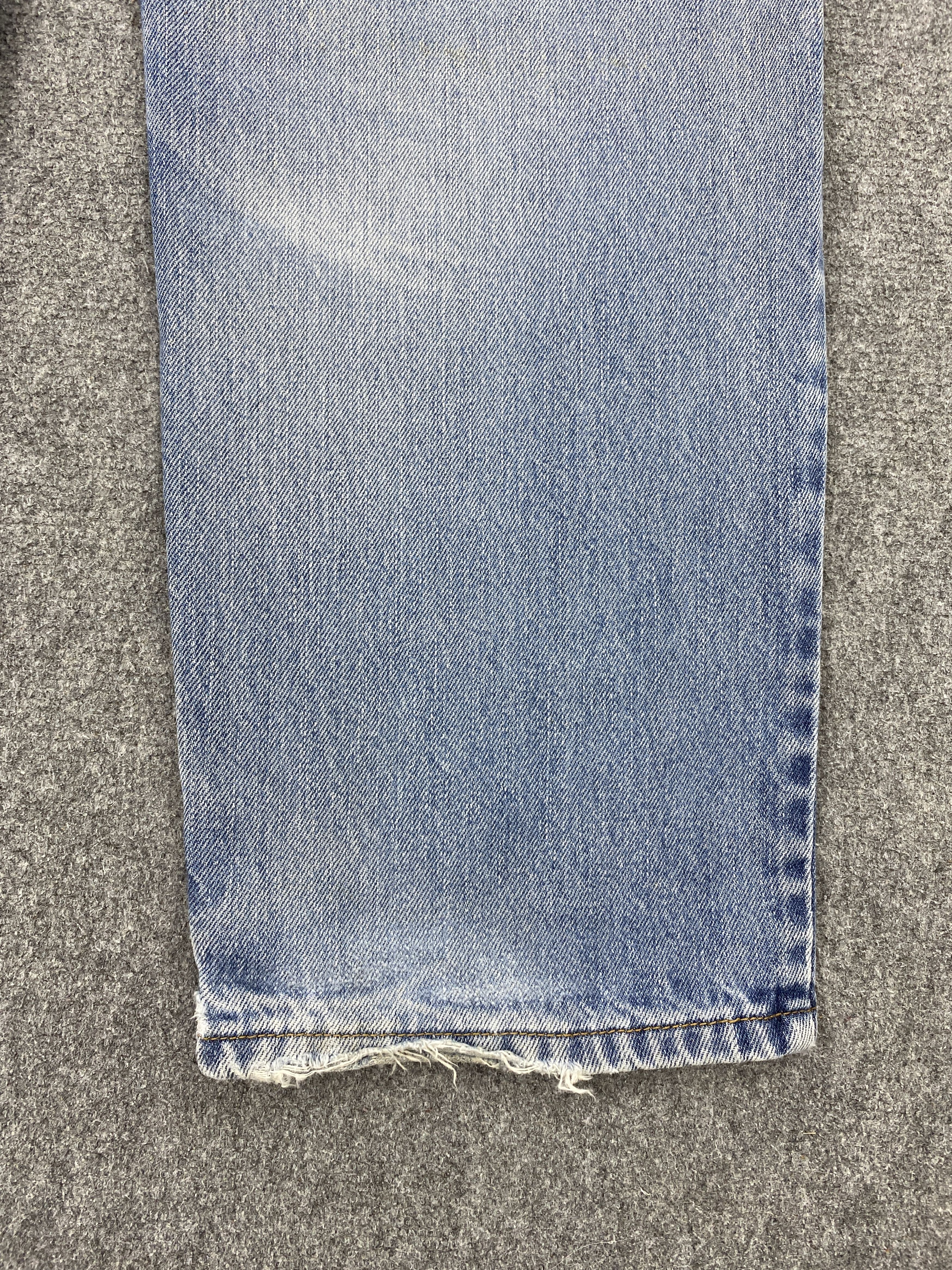 Levi's × Vintage Faded Blue Vintage Levis 550 Distressed Jeans Size US 34 / EU 50 - 14 Thumbnail