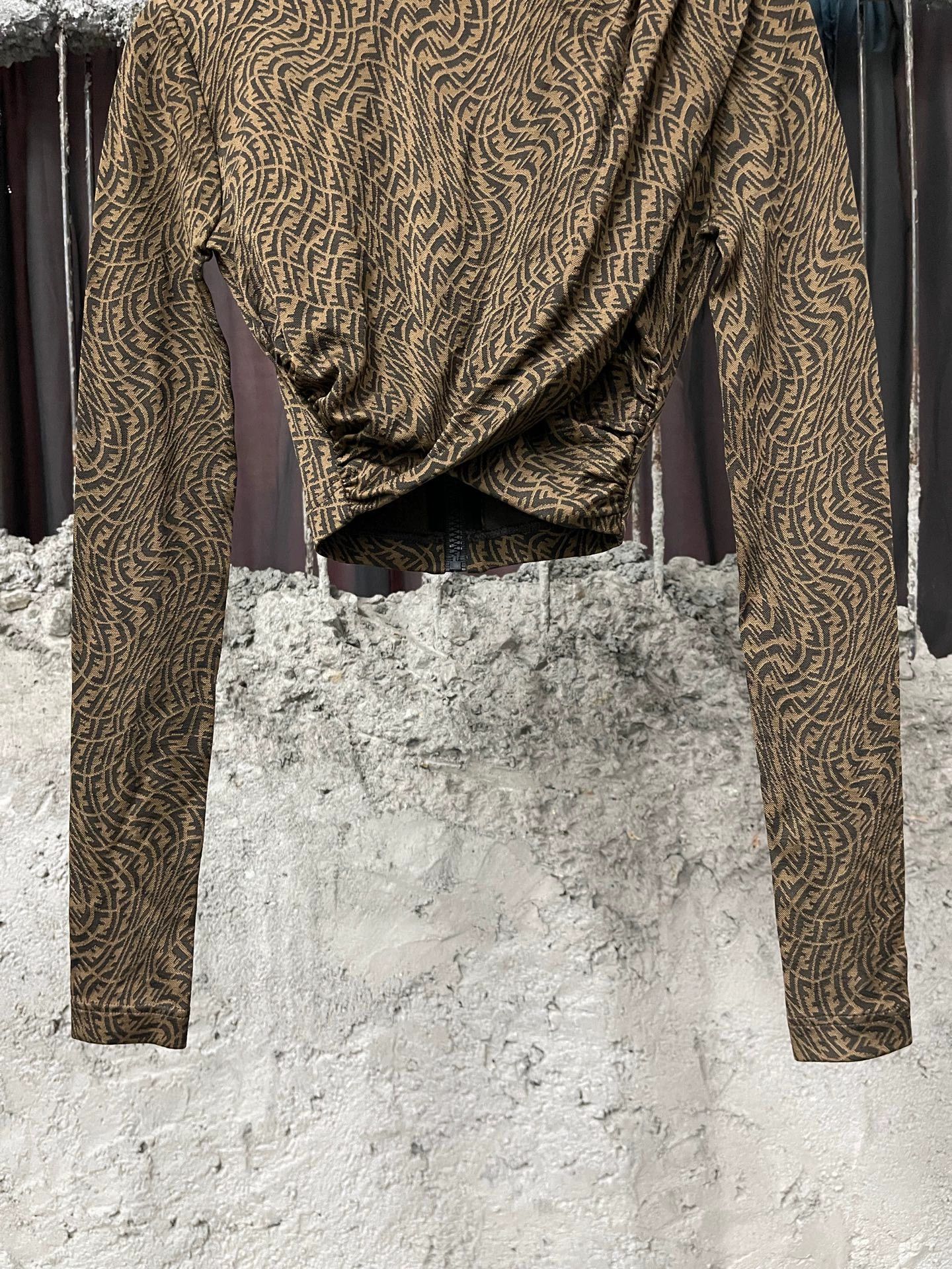 Fendi Fendi turtleneck long-sleeve 36 new Size XS / US 0-2 / IT 36-38 - 4 Thumbnail