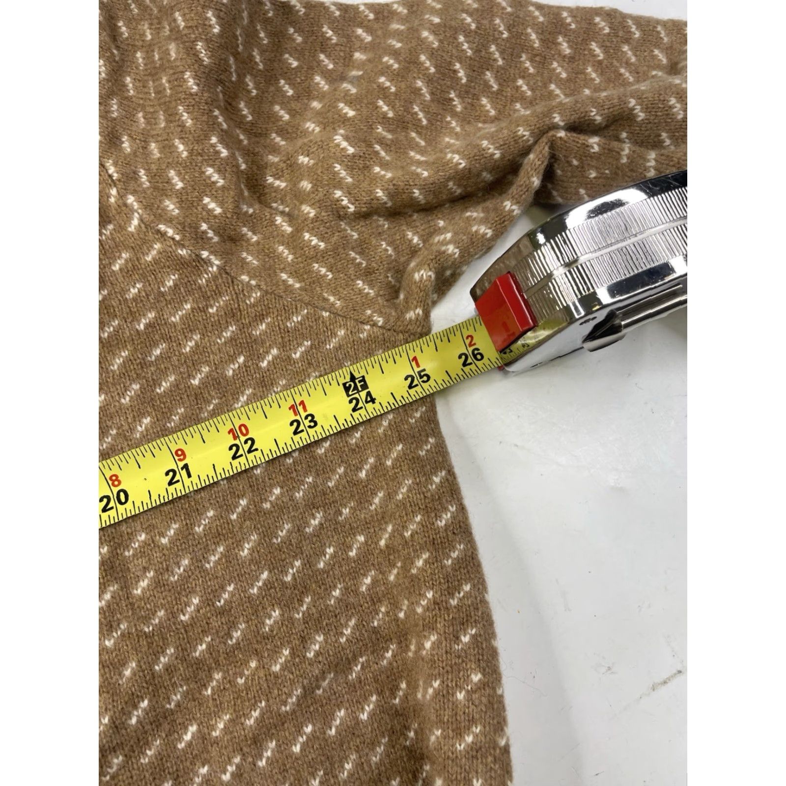 Vintage VINTAGE L.L. Bean Signature Cardigan Sweater Women XL Wool Blend Belted Pockets Shawl Collar Brown Beige White Winter Autumn Fall Size XL / US 12-14 / IT 48-50 - 5 Thumbnail