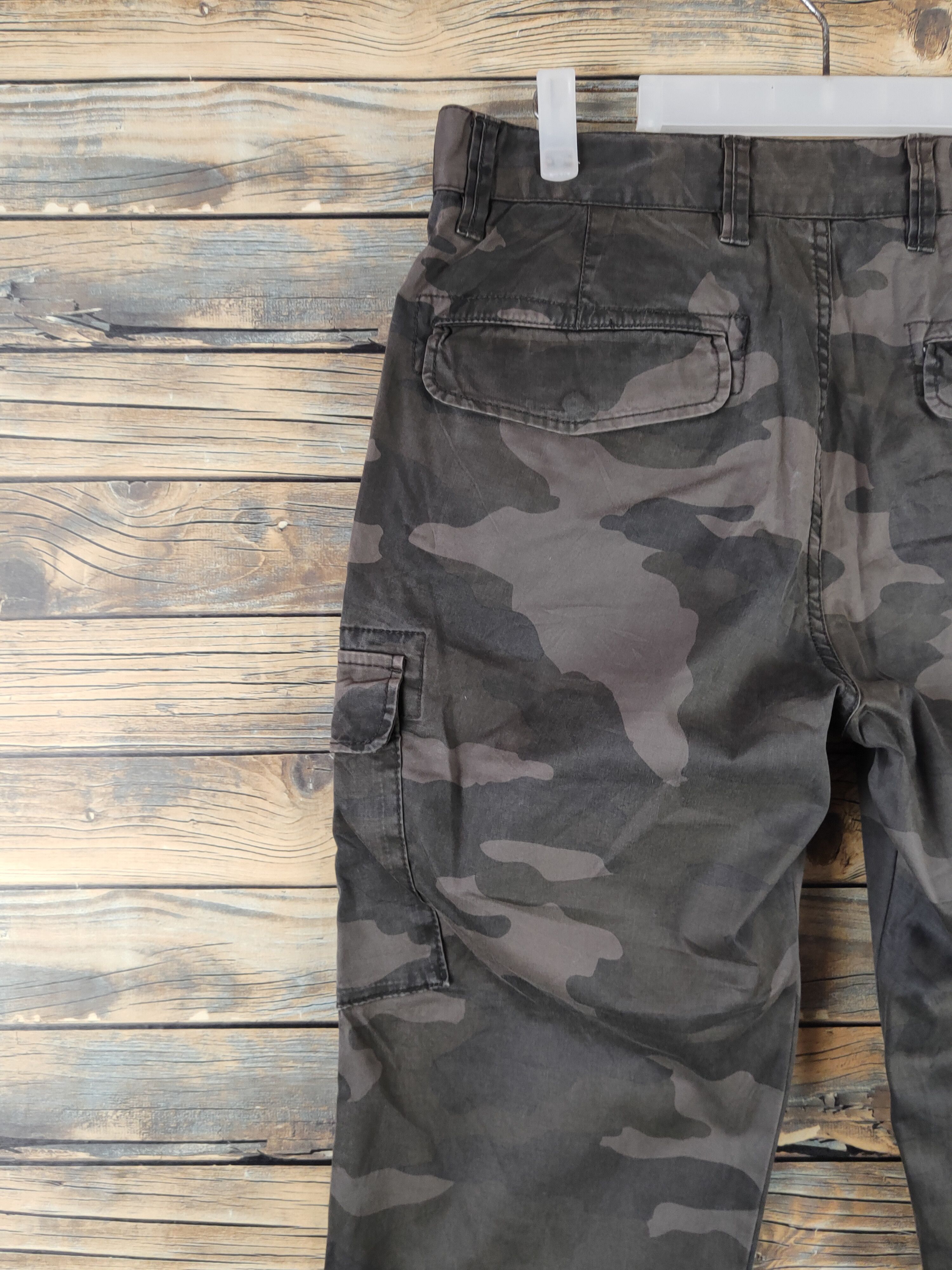 Japanese Brand DLL Uniqlo Camouflage Multipocket Tactical Cargo Pants #117 Size US 31 - 8 Thumbnail