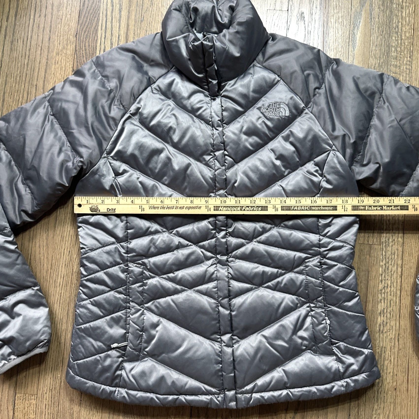 The North Face The North Face Women’s Jacket Puffer 550 Down Filled Medium Ladies Silver Size M / US 6-8 / IT 42-44 - 6 Thumbnail