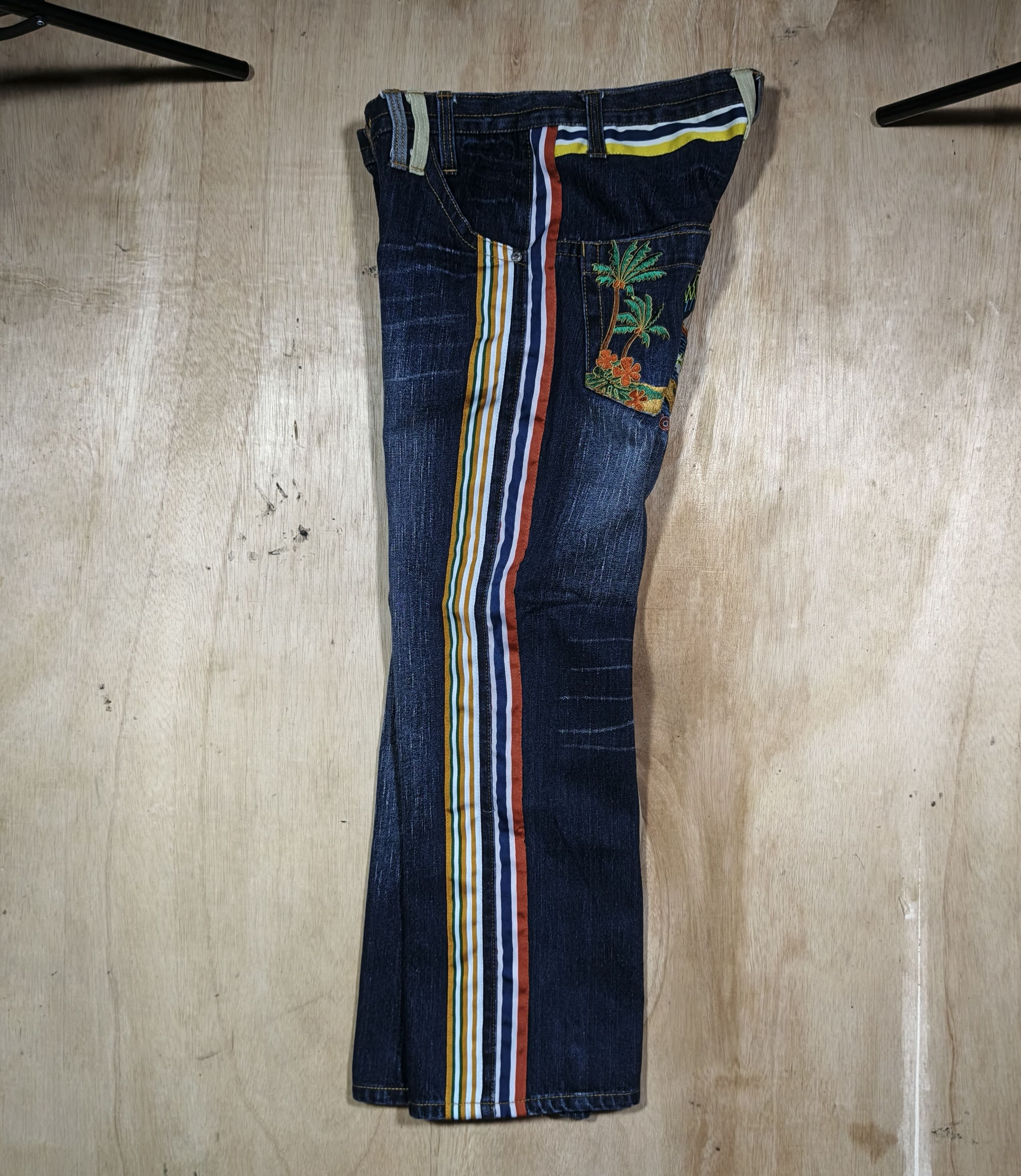 Japanese Brand Blue Moon Blue HAWAI'I TheBigIsland Side Stripe Size US 28 / EU 44 - 7 Thumbnail
