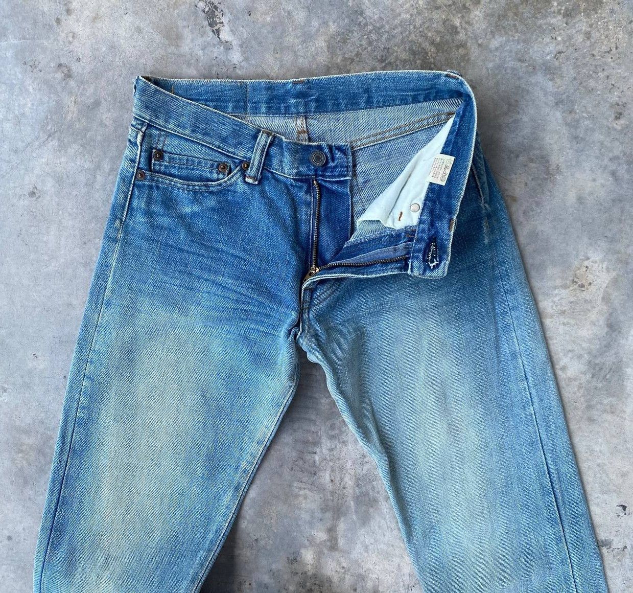Blue Blue Japan VINTAGE RNA JAPAN SLANG SELVEDGED BLUEWASH W27X32 Size US 27 - 8 Thumbnail