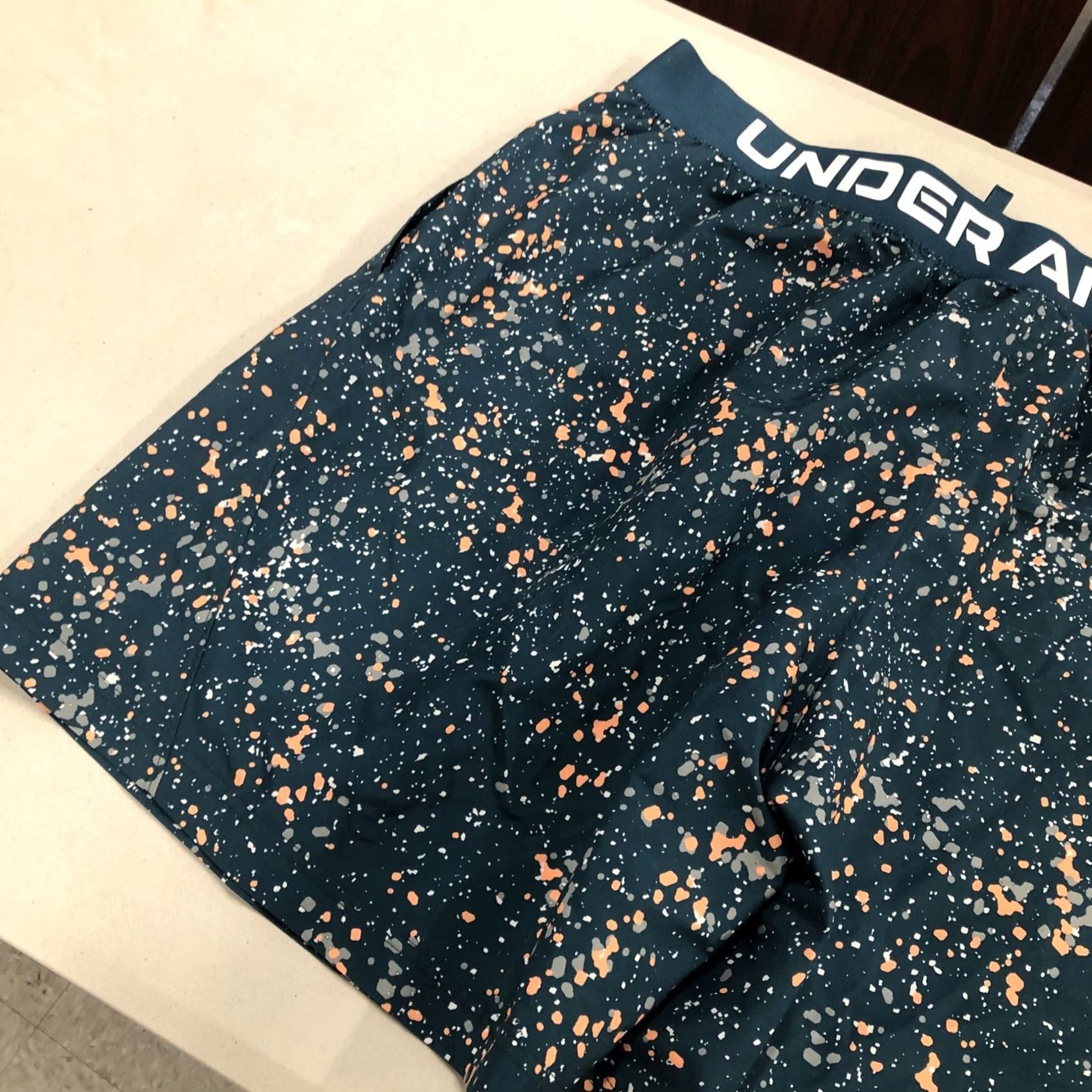 Under Armour VINTAGE Under Armour Shorts Men XL Blue 8 Inseam Lightweight Drawstring Athletic Sports 34in Waist 100% Polyester Size US 36 / EU 52 - 4 Thumbnail
