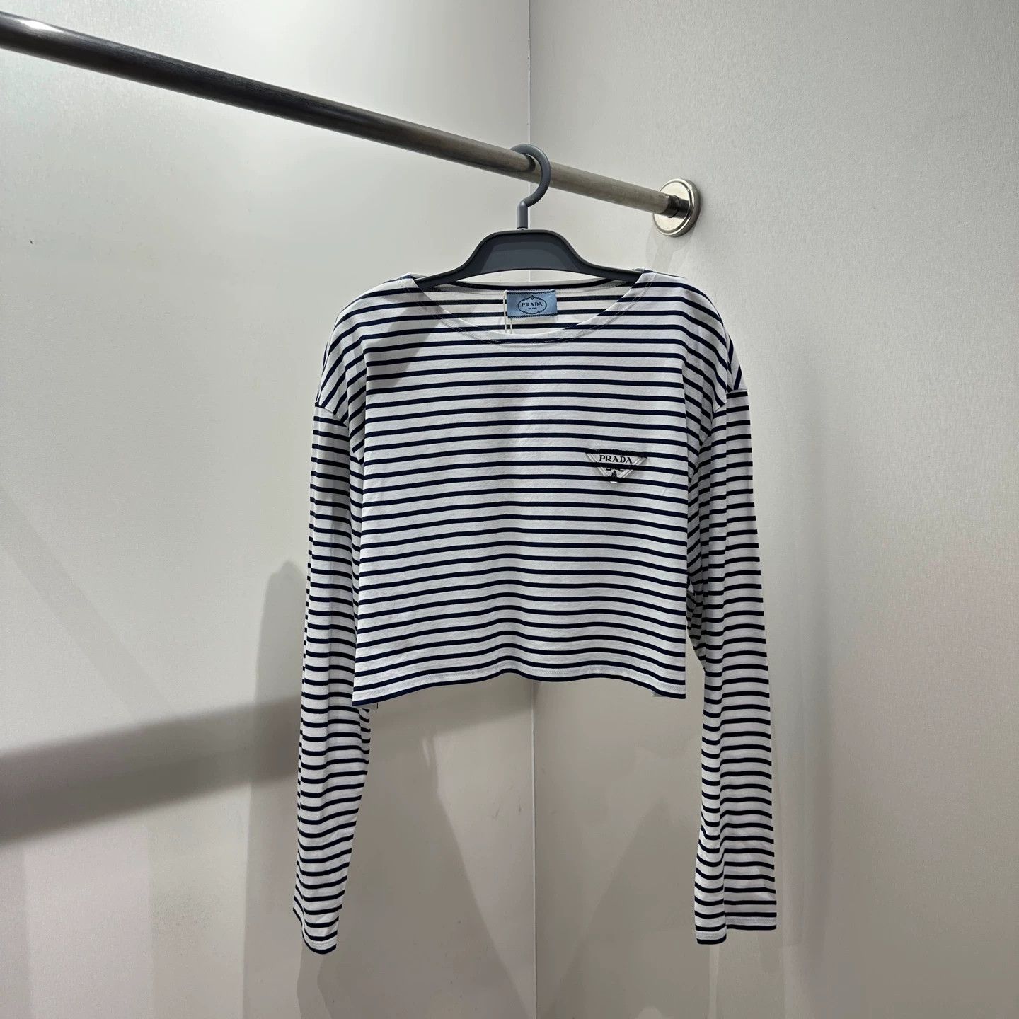 Prada Prada feb310 striped triangle logo long sleeve T-shirt S Size S / US 4 / IT 40 - 1 Thumbnail