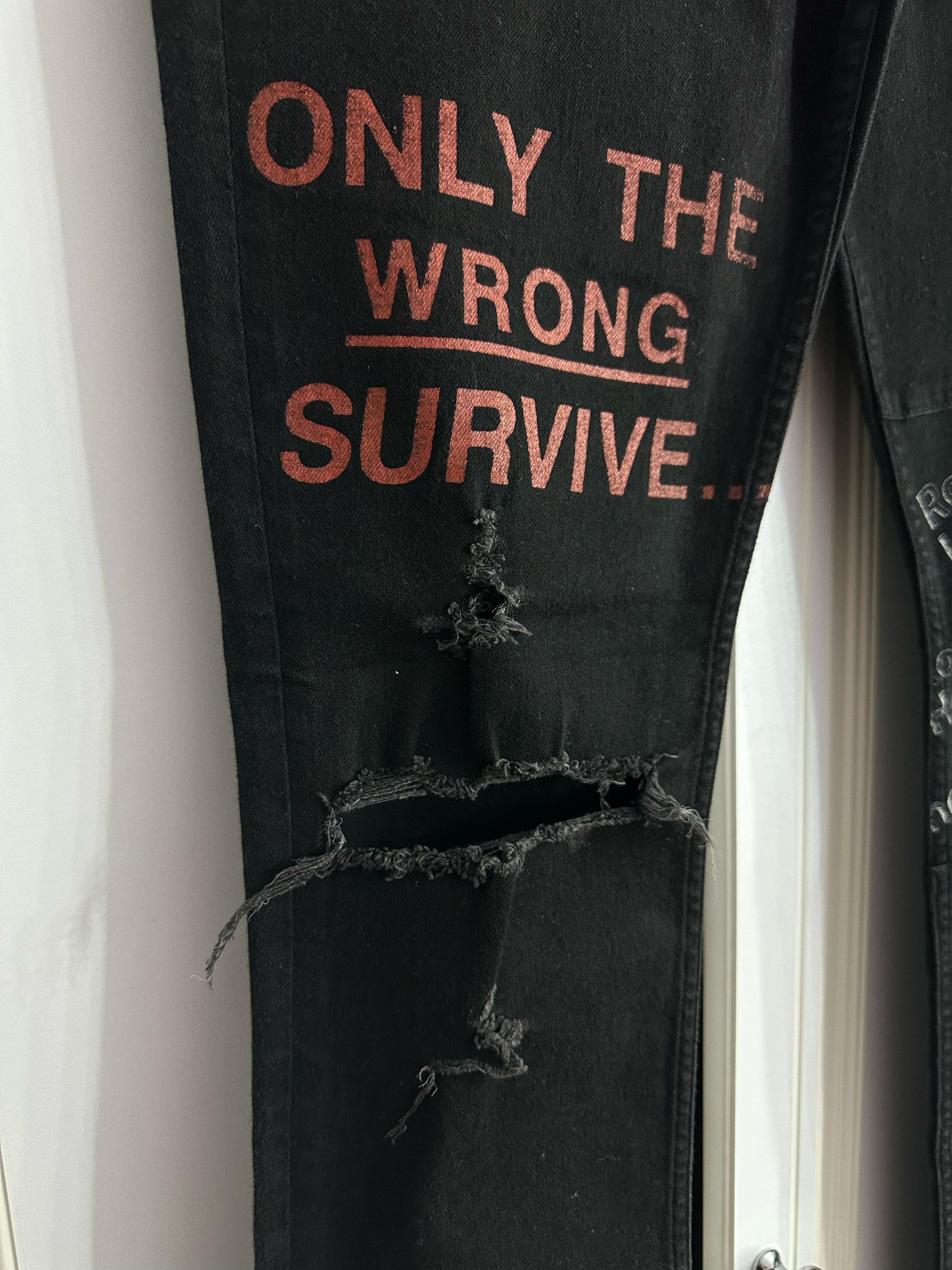 CC000013 Ksubi Jeans in Black Chitch Laid Survive