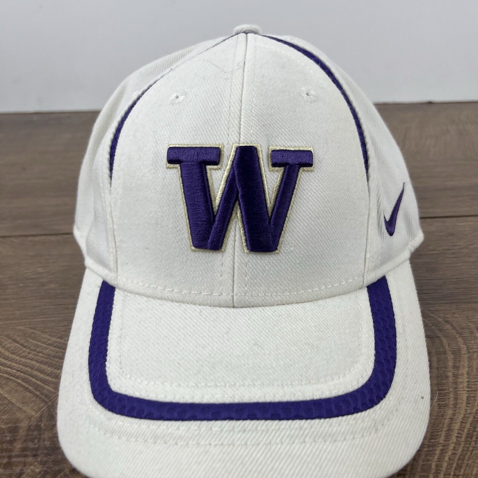 Nike Washington Huskies Nike Hat White Cap Hat Adjustable Hat Whi Size ONE SIZE - 6 Thumbnail
