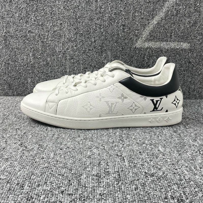 Louis Vuitton Louis Vuitton Black and White Sneaker - Size US 10.5 / EU 43-44 - 1 Thumbnail