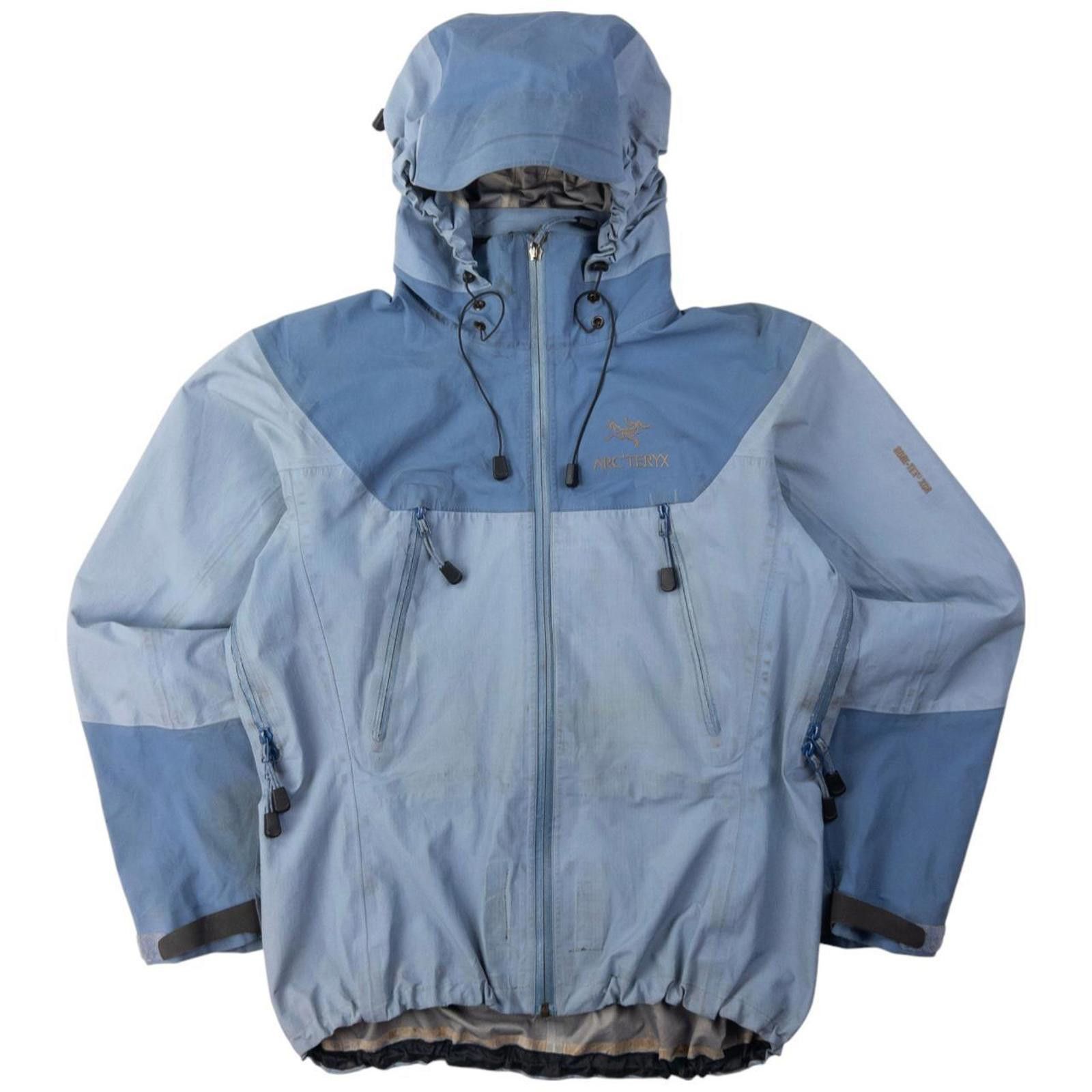 Arc'teryx Vintage Arcteryx Beta Goretex Zip Up Jacket Womens Size M Size M / US 6-8 / IT 42-44 - 1 Thumbnail