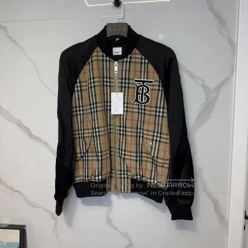 Burberry Burberry Long Sleeve Logo Coat for Men. Size US L / EU 52-54 / 3 - 1 Thumbnail