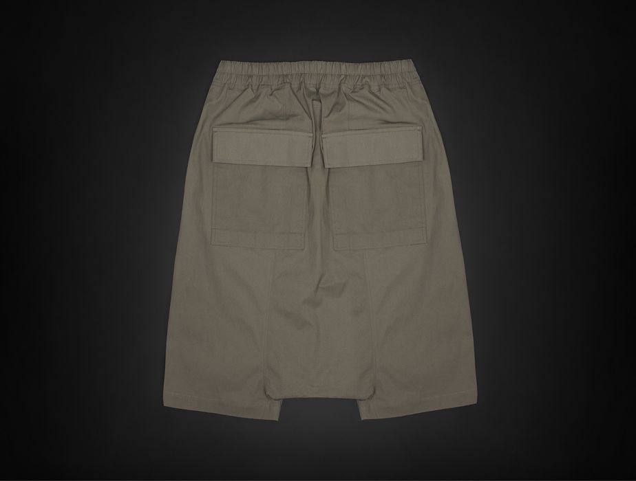 Rick Owens NWT. (FIT S/M/L) MAINLINE POD SHORTS | Grailed