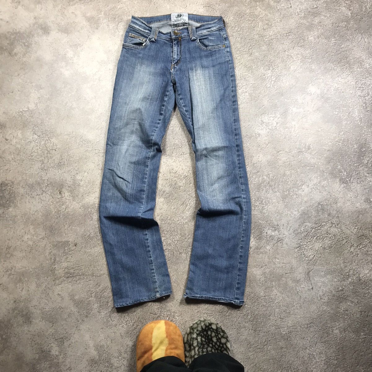 Vintage Vintage Y2K Distressed Flared Jeans Grunge Baggy 90s Logo 26 Size 26" / US 2 / IT 38 - 2 Thumbnail