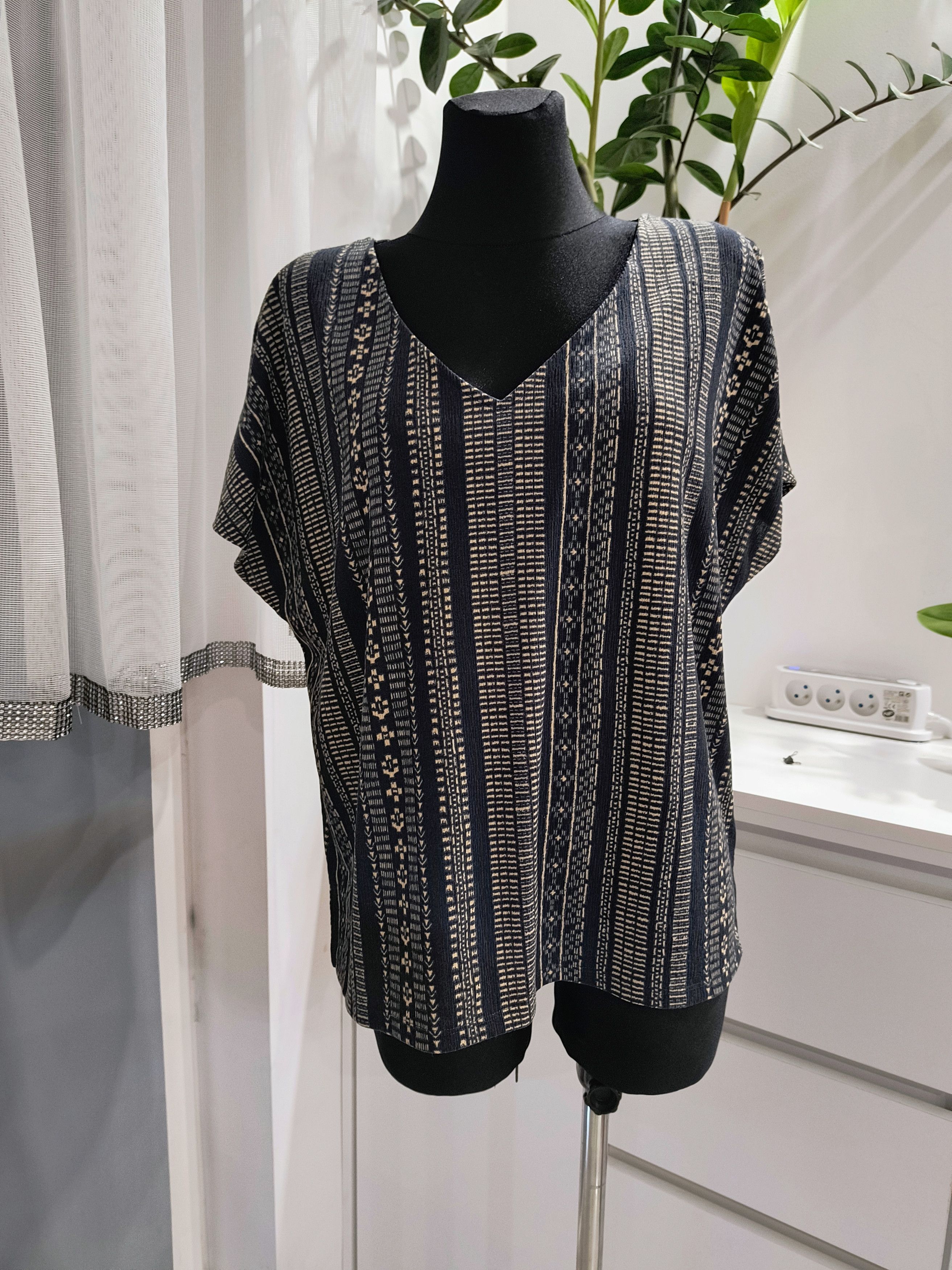 Nutmeg blouse XXL/44/16 Size XXL / US 16-18 / IT 52-54 - 1 Thumbnail