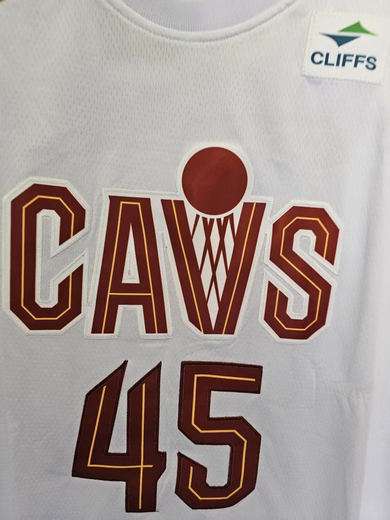 NBA Cleveland Cavaliers #45 Donovan Mitchell Jersey Size US M / EU 48-50 / 2 - 3 Thumbnail