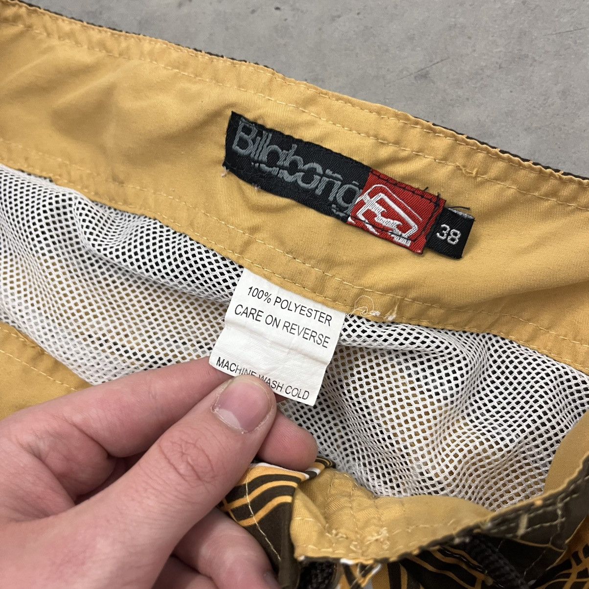Billabong × O'Neill × Quiksilver CRAZY Y2K Billabong Brown Plaid and Tan Swim Trunks Baggy 38 Size US 38 / EU 54 - 3 Thumbnail