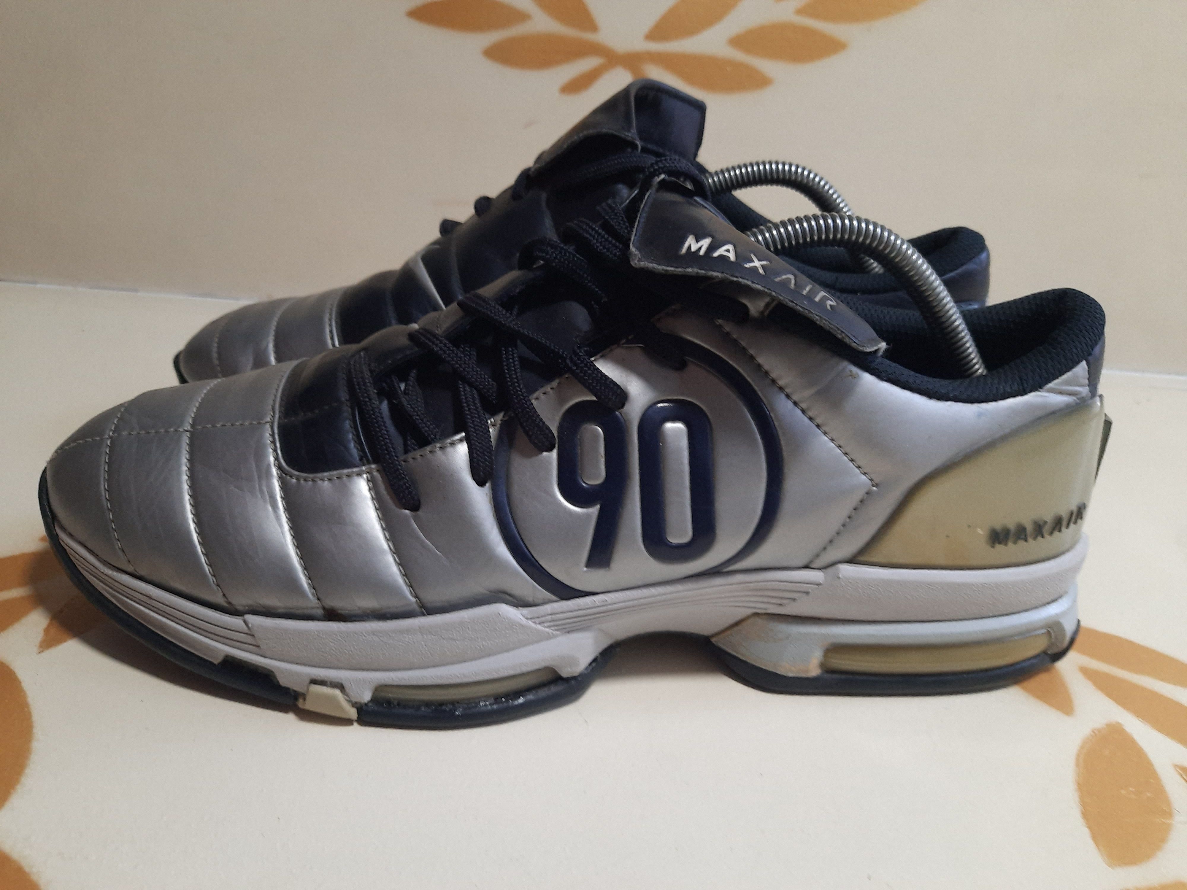 Nike × Vintage Nike Max Air T90 Sneakers Vintage 2004 Size US 12 / EU 45 - 1 Thumbnail
