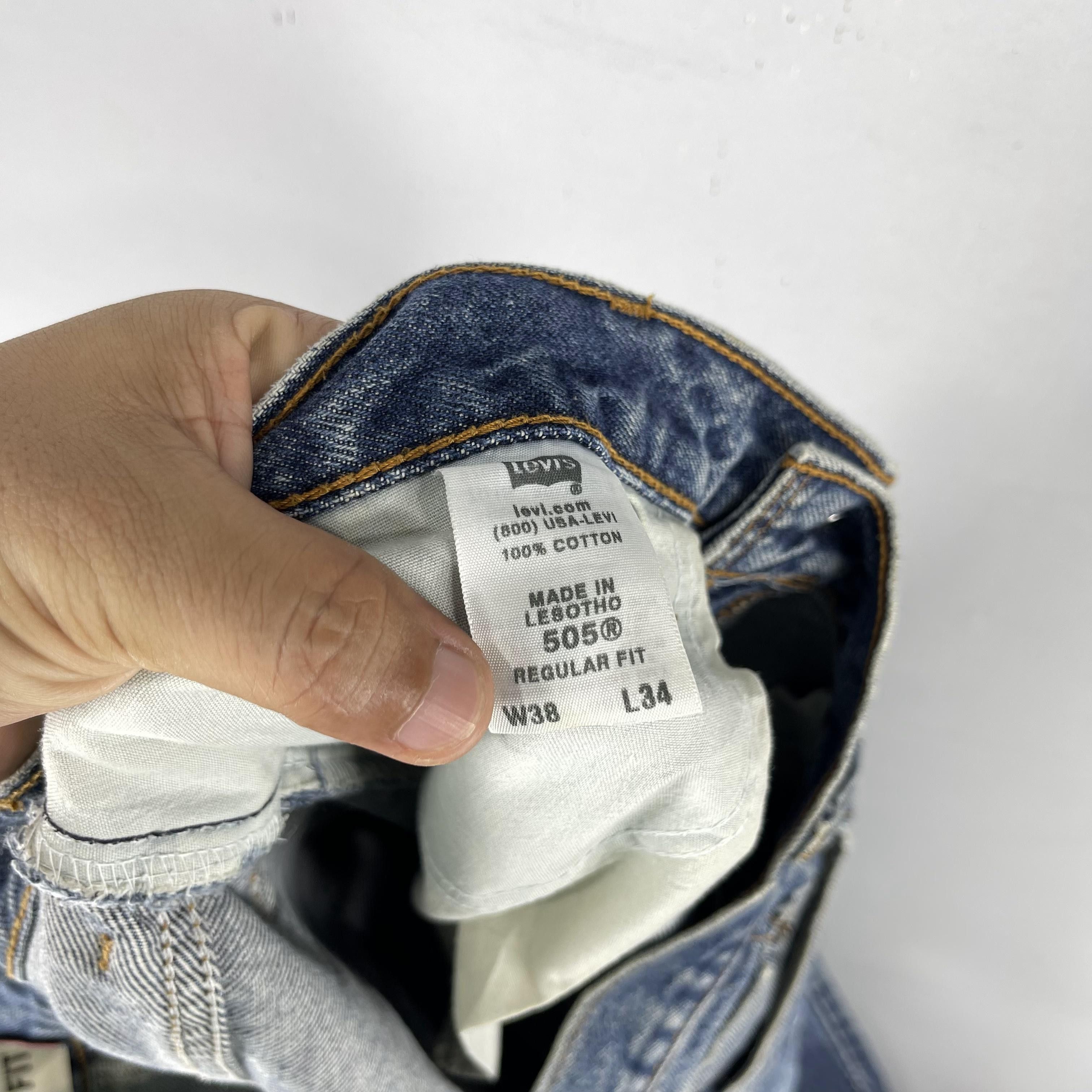 Levi's × Vintage W37 L33 Vintage Levis 505 Distressed Ripped Jeans Size US 37 - 4 Thumbnail