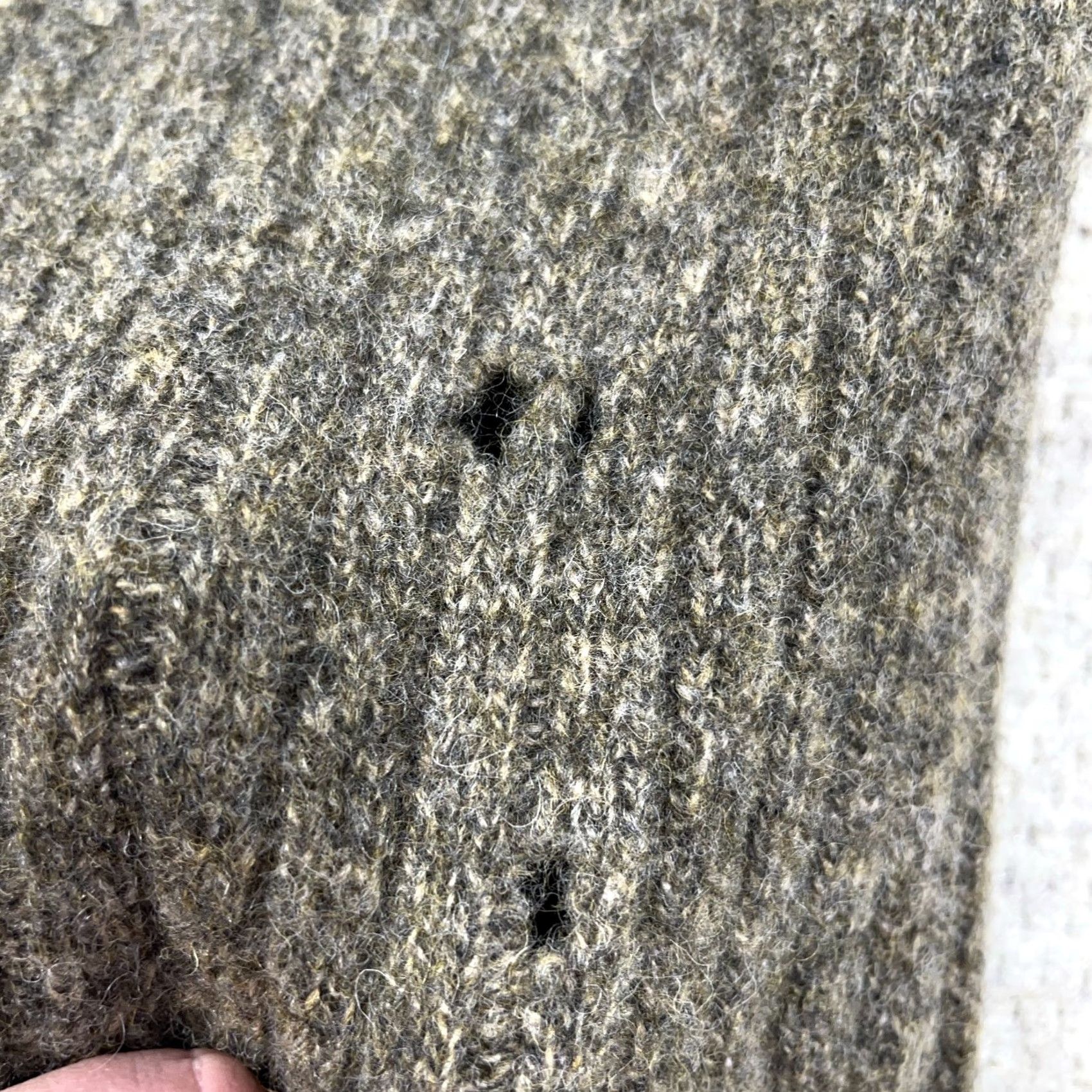 American Eagle Outfitters VINTAGE American Eagle Sweater Men XL Green Wool Knit Pullover 1/4 Zip Holes Size US XL / EU 56 / 4 - 6 Thumbnail