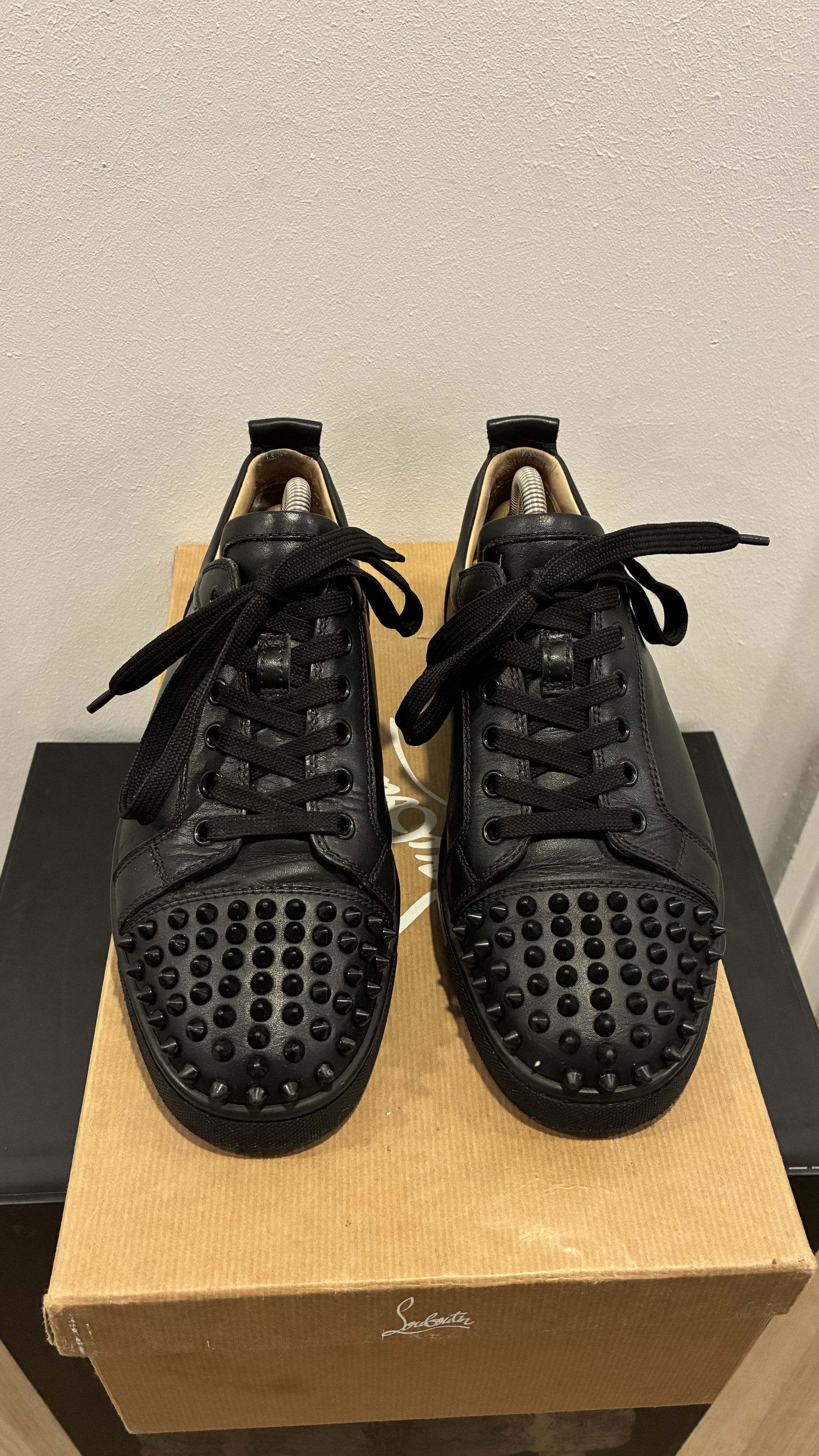 Christian Louboutin Junior Spike Size US 7 / EU 40 - 2 Thumbnail