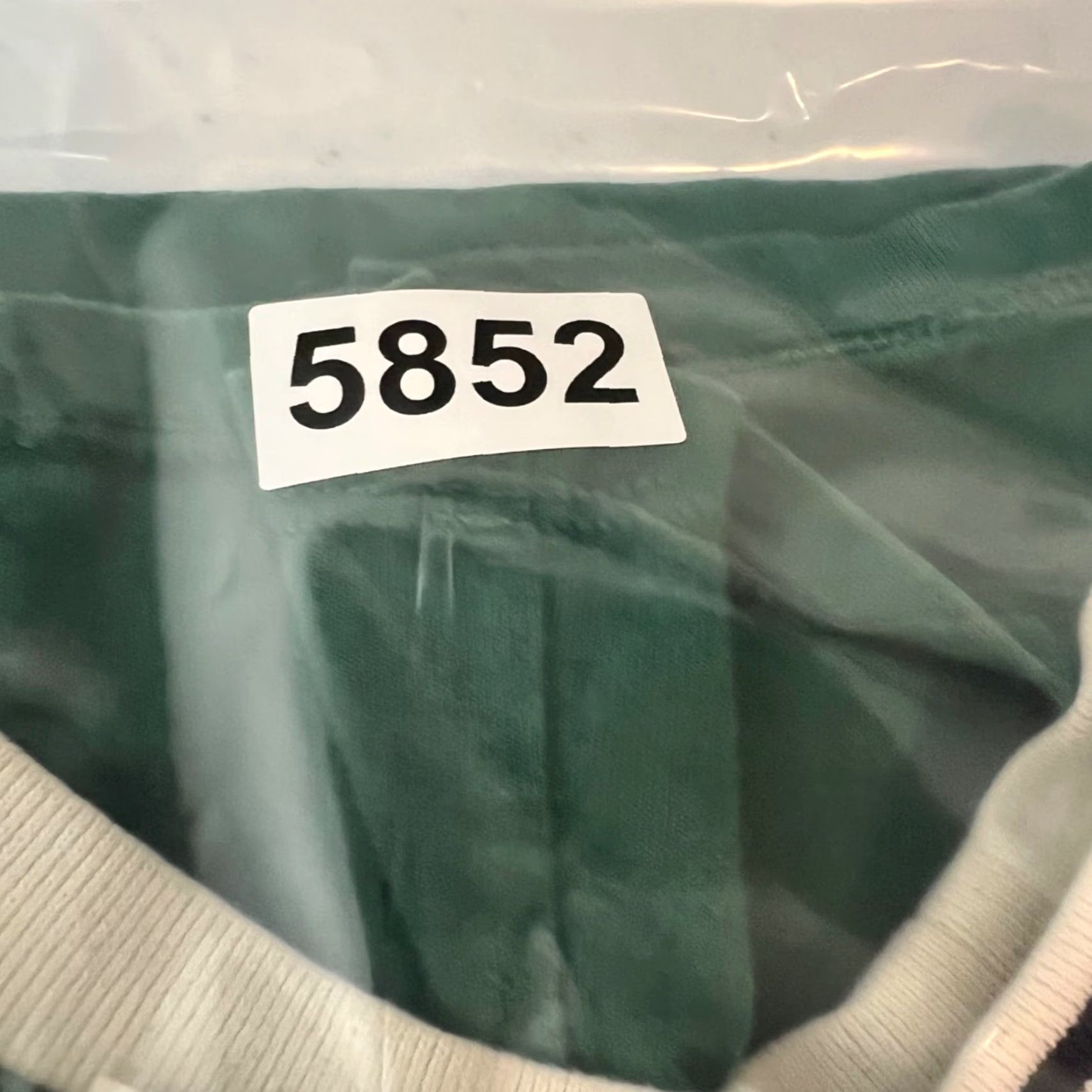 Guess Guess Originals Mens Medium Emerald Green Ringer T-Shirt Logo Cotton Knit Short Sleeve Crew Neck Shirt Men Size US M / EU 48-50 / 2 - 8 Thumbnail