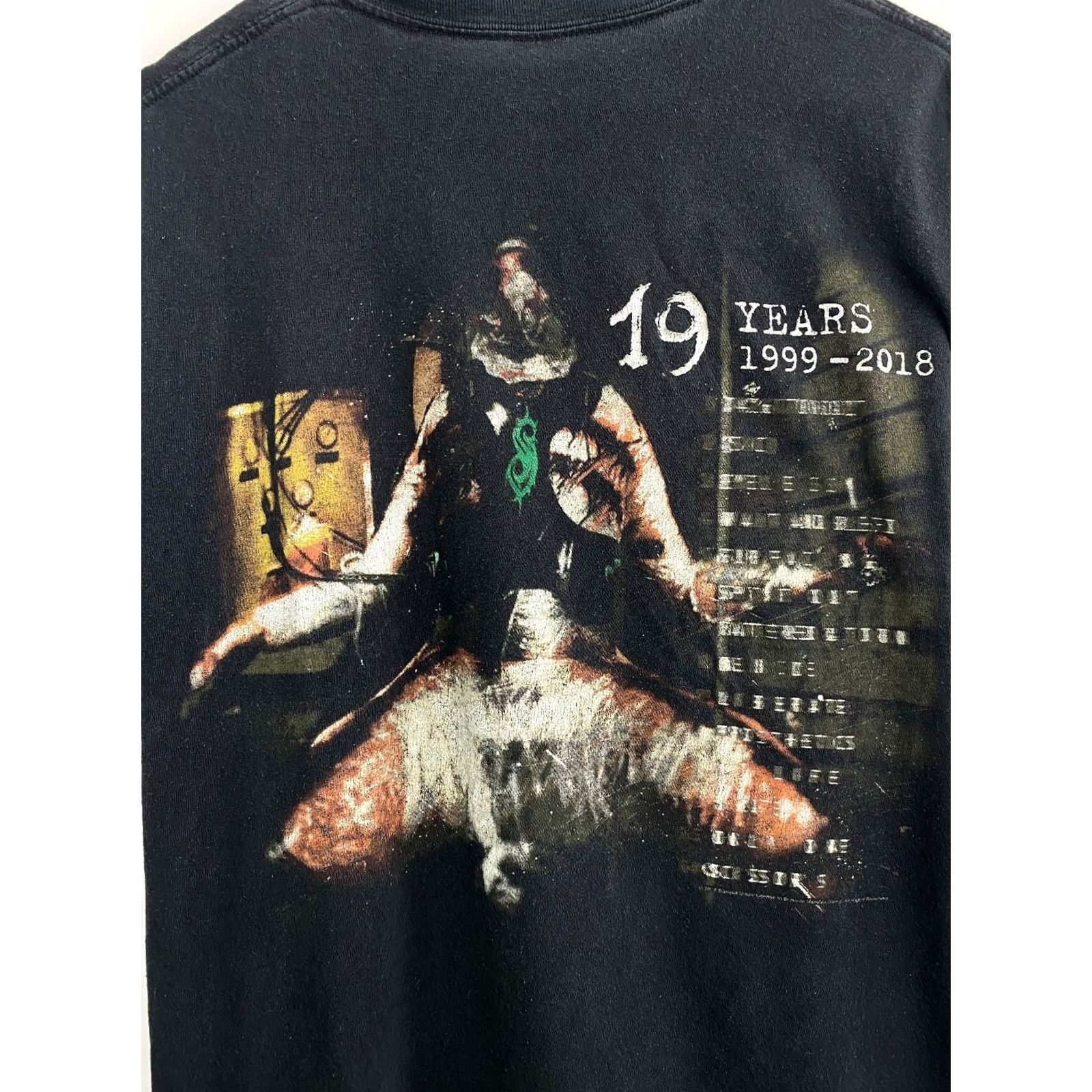 Gildan Vintage Slipknot Debut Album 1999-2018 Rock Band T-Shirt XL Black Mens Size XL Size US XL / EU 56 / 4 - 7 Thumbnail