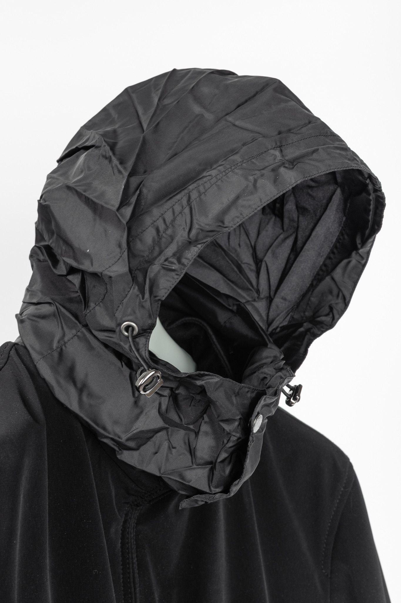 Armani Collezioni Armani Collezioni Black Water-Repellent Hidden-Hood Jacket Size US XL / EU 56 / 4 - 9 Thumbnail