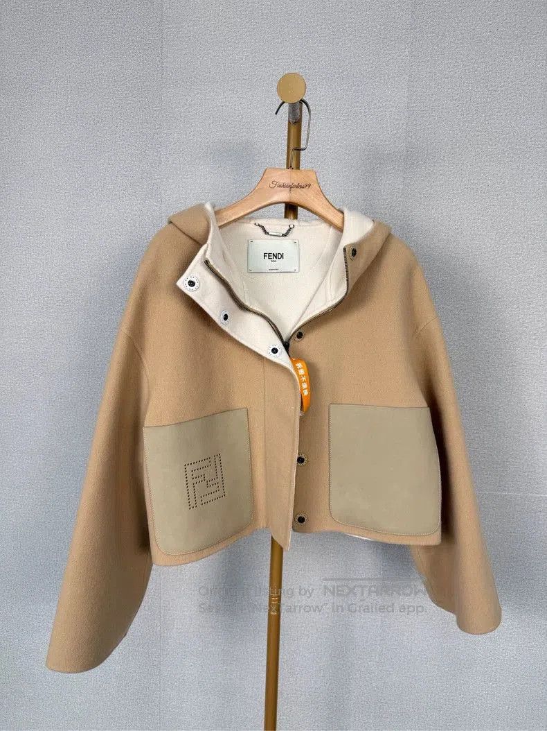 Fendi Fendi Beige Wool Double F Coat. Size US M / EU 48-50 / 2 - 1 Thumbnail