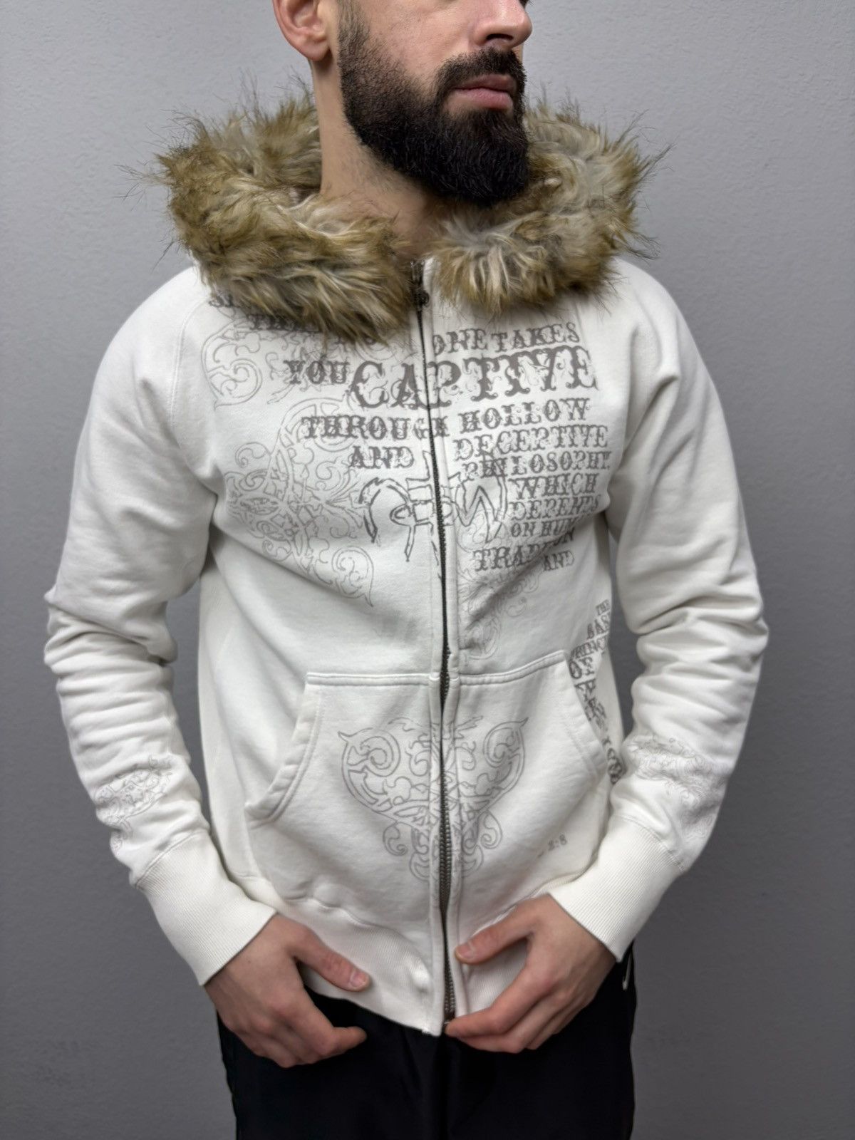 Le Grande Bleu (L.G.B.) Vintage Chrome Hearts Vibe Zip Hoodie Fur Hood Y2K Japanese Size US M / EU 48-50 / 2 - 3 Thumbnail