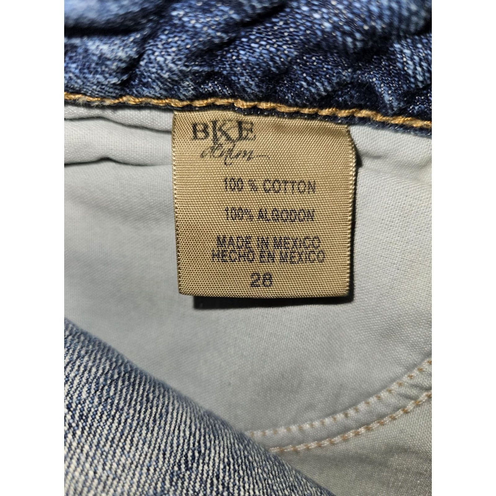 BKE BKE Denim Shorts Bermuda Blue 28 Womens Embroidered Pockets 5-Pocket Casual Summer Denim Shorts Womens 28 Blue Embroidered Pockets Size 28" / US 6 / IT 42 - 3 Thumbnail