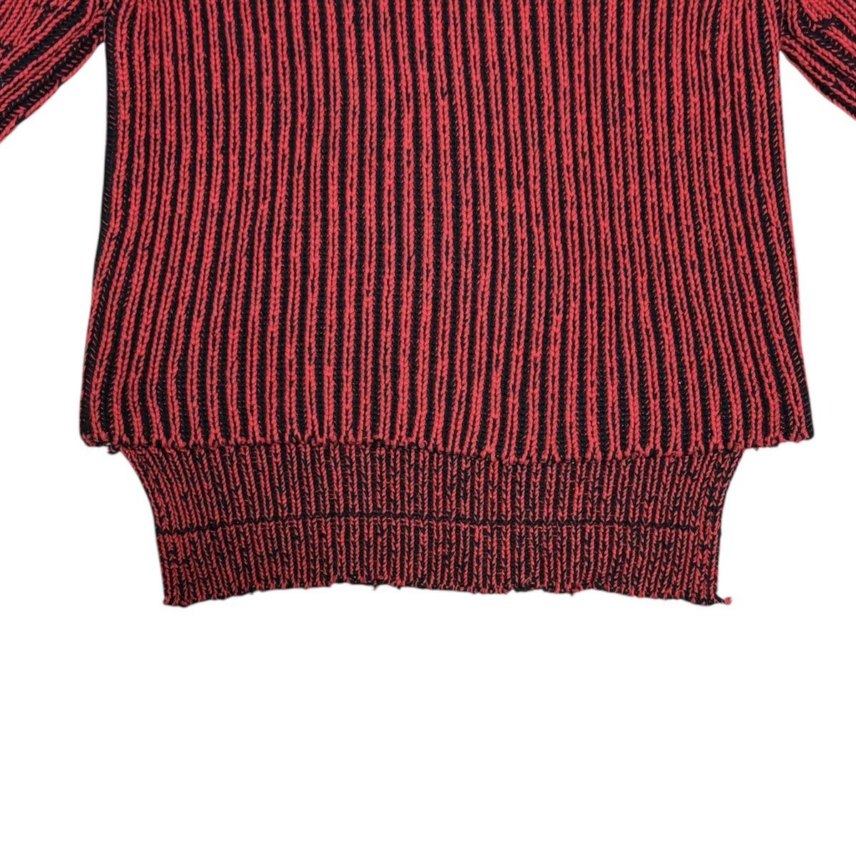 Balenciaga PRE-FALL 2018 BALENCIAGA BY DEMNA OVERSIZED KNIT RED Size S / US 4 / IT 40 - 9 Thumbnail