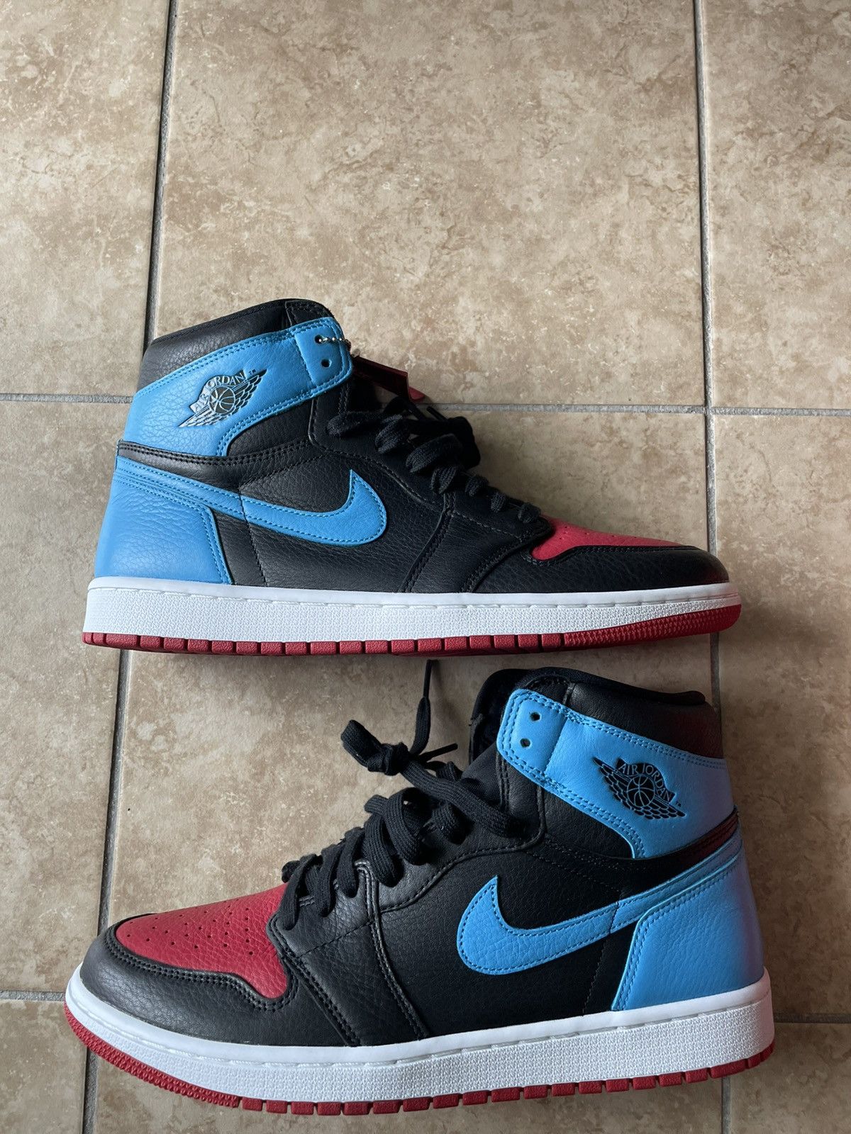 Jordan Brand WMNS AIR JORDAN 1 HIGH OG/ UNC TO CHI Size US 10.5 / EU 43-44 - 1 Thumbnail