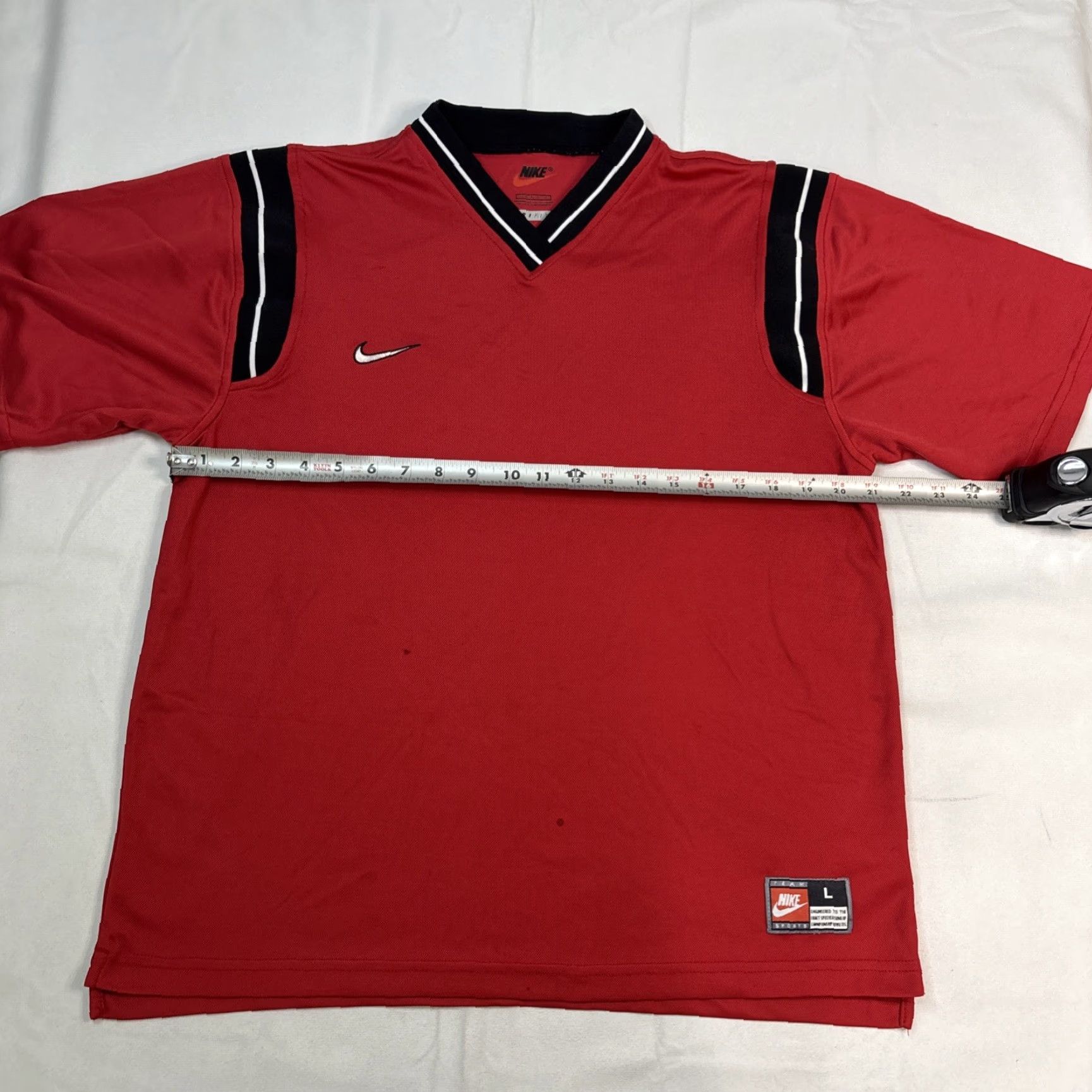 Nike Nike Soccer Jersey Men L Red V-Neck Y2K Athletic Size US L / EU 52-54 / 3 - 4 Thumbnail