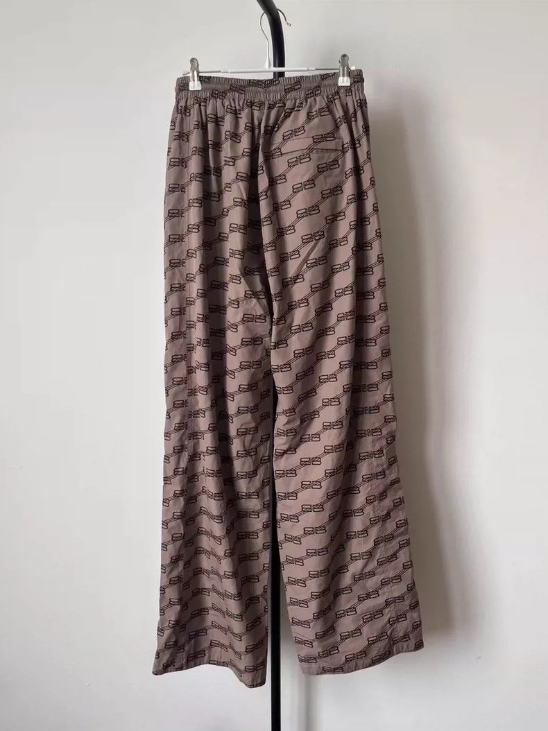 Other Balenciaga size XS Full monogram Logo printed straight-leg Size US 27 - 2 Thumbnail