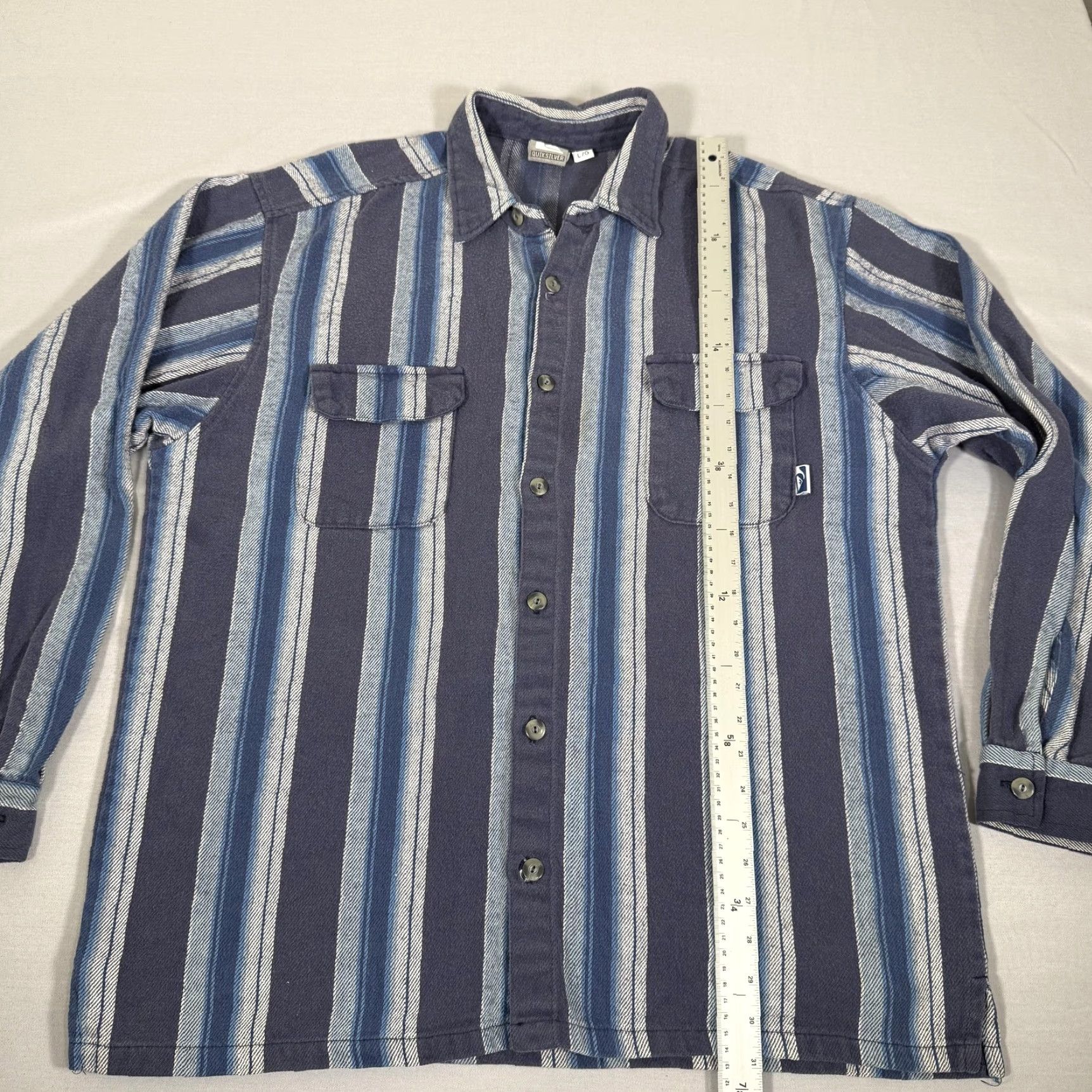 Quiksilver VINTAGE Quiksilver Shirt Mens Large Button-Up Blue Heavyweight Flannel 90s Surf-Style Plaid Casual Mens Size US L / EU 52-54 / 3 - 5 Thumbnail