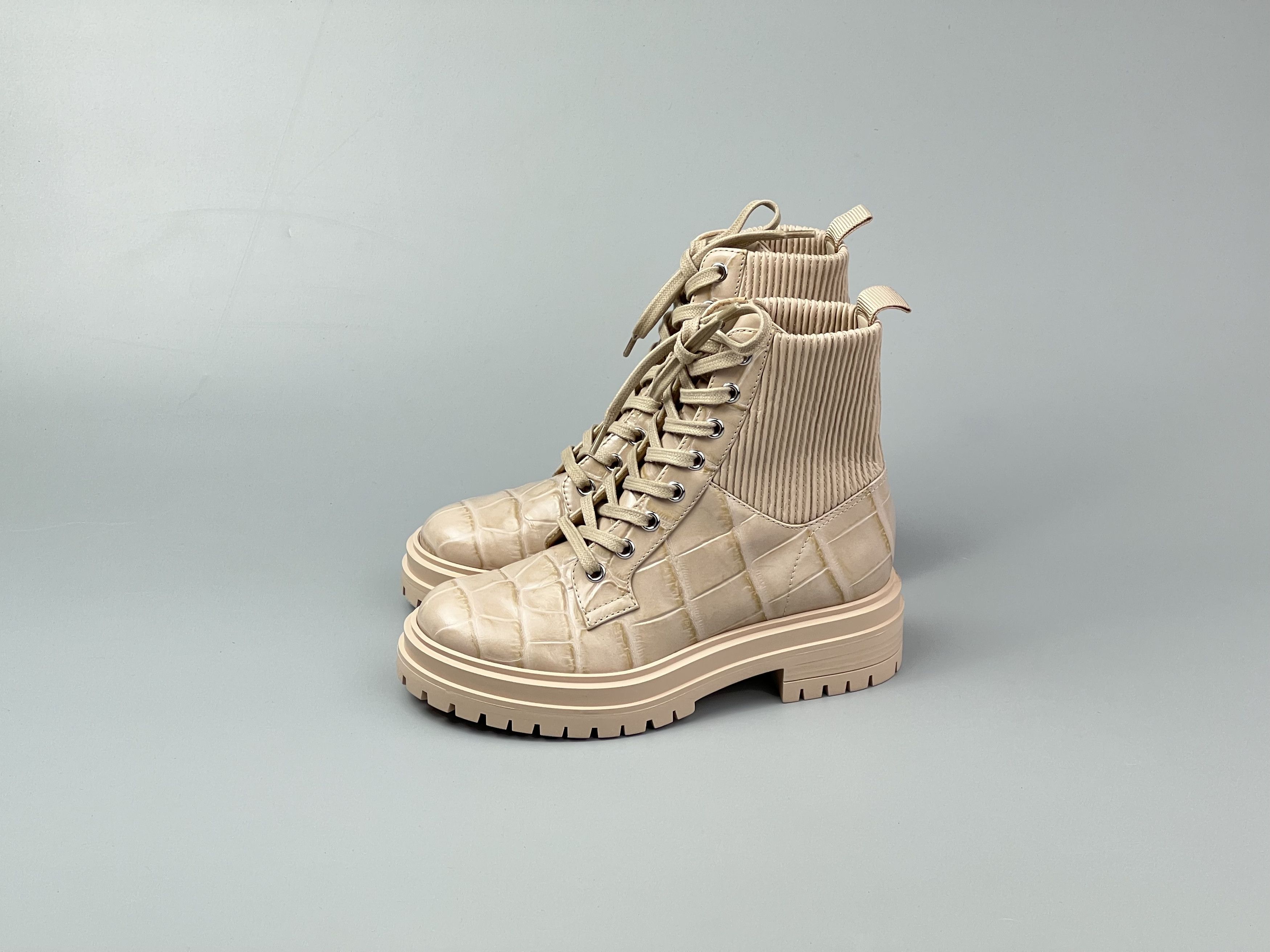Gianvito Rossi Gianvito Rossi Martis 20 Ribbed Leather Combat Ankle Boots Size US 4 / IT 34 - 3 Thumbnail