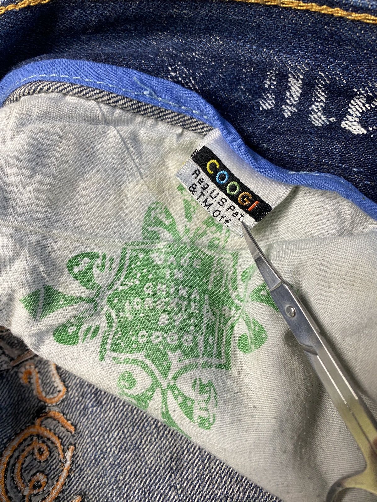 Coogi × JNCO × Vintage Crazy Vintage Y2K Baggy Coogi Royale Big Logo Jeans Shorts Size US 36 / EU 52 - 10 Thumbnail