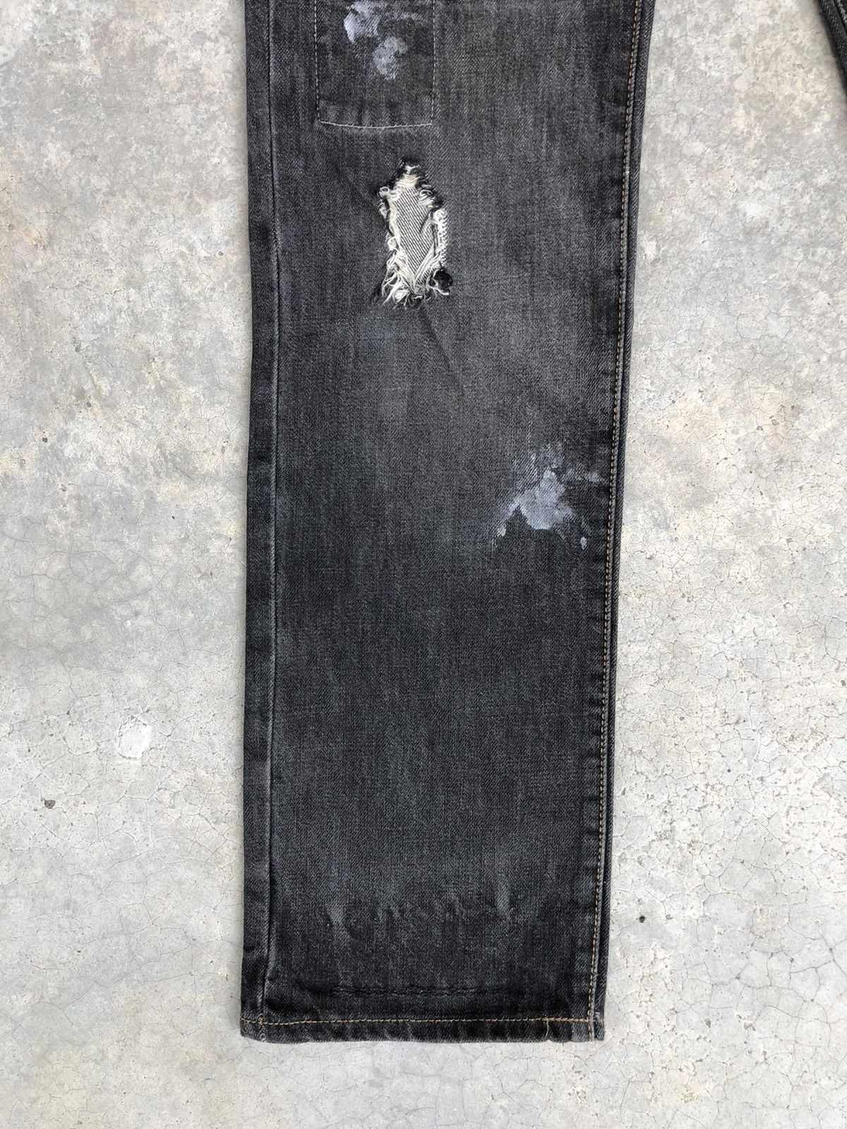 Who Decides War PPFM Distressed Jeans Size US 31 - 6 Thumbnail