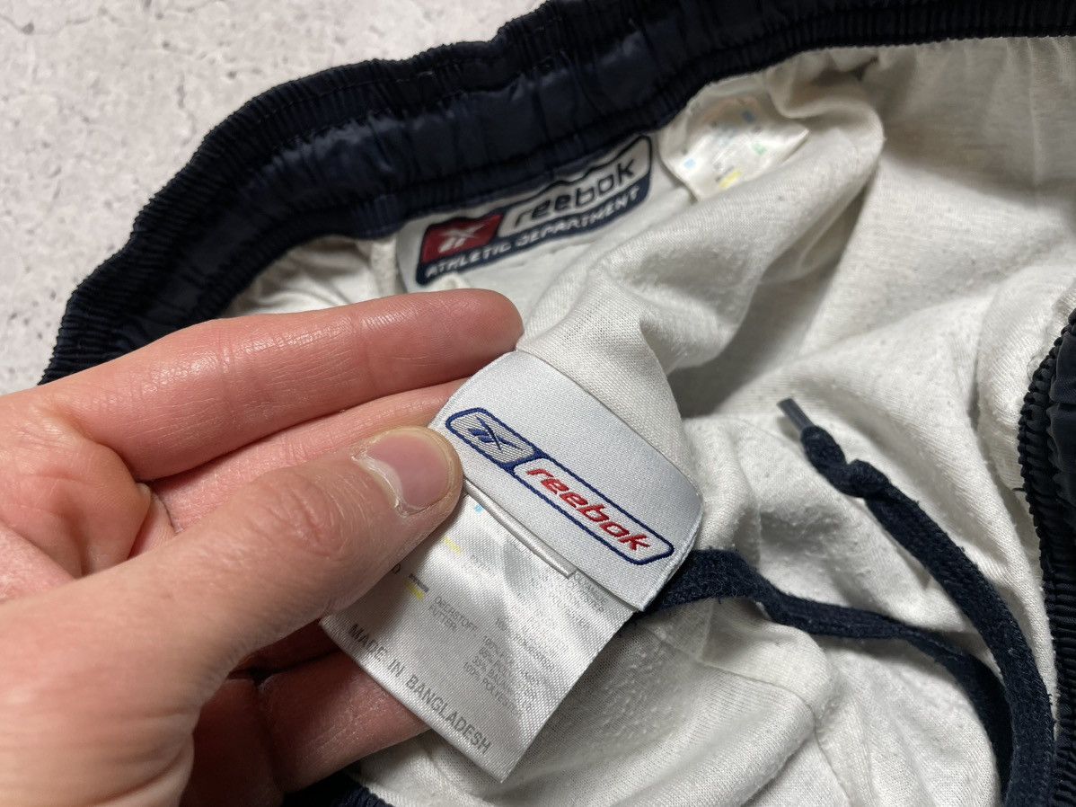 Reebok Vintage Nylon Track Pants Reebok Big Logo Y2K Size US 32 / EU 48 - 6 Thumbnail