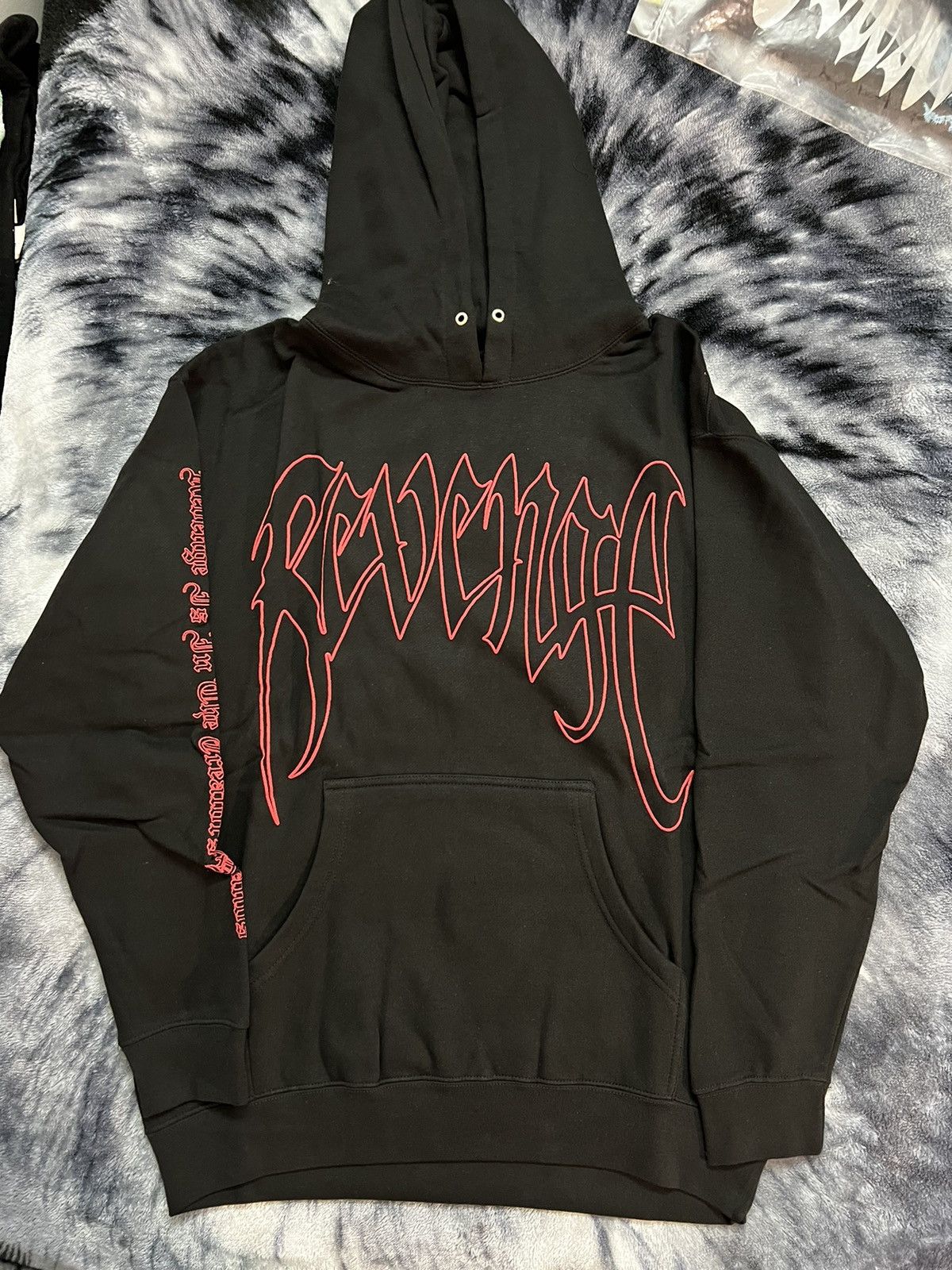 Revenge REVENGE OUTLINE HOODIE Size US L / EU 52-54 / 3 - 2 Thumbnail