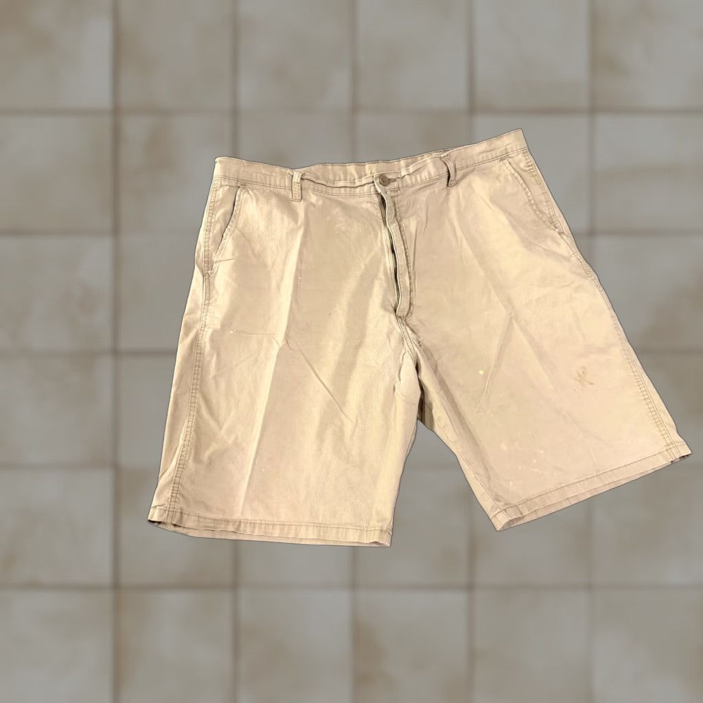 Wrangler Wrangler cargo shorts mens 42 beige khaki relaxed fit outdoor hiking Casual Cargo Pocket 10in inseam Mens Beige Summer Spring 42 Regular Cotton Size US 42 / EU 58 - 1 Thumbnail