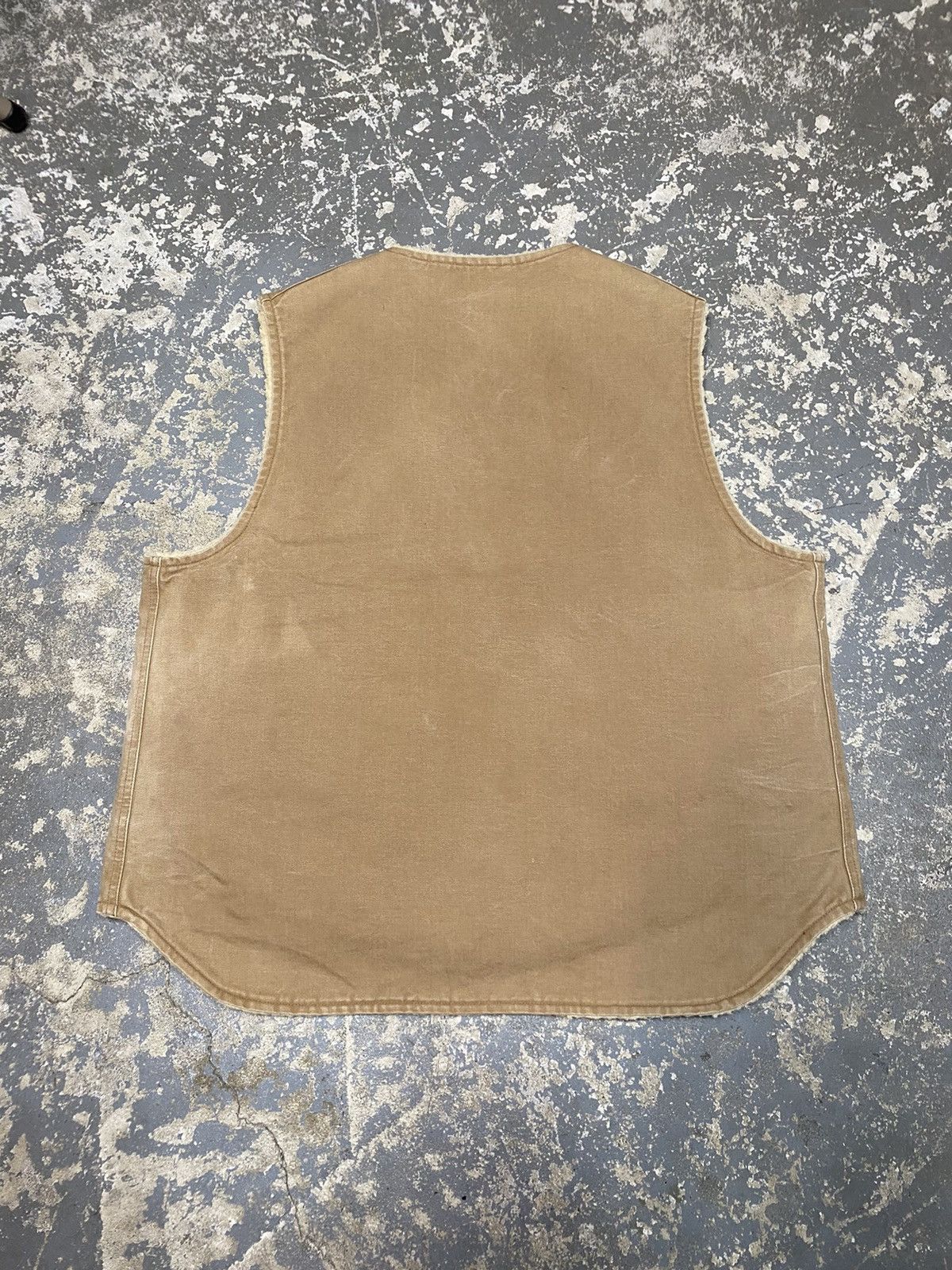 Carhartt × Vintage Vintage Carhartt Sherpa Lined Tan Vest Size US L / EU 52-54 / 3 - 8 Thumbnail