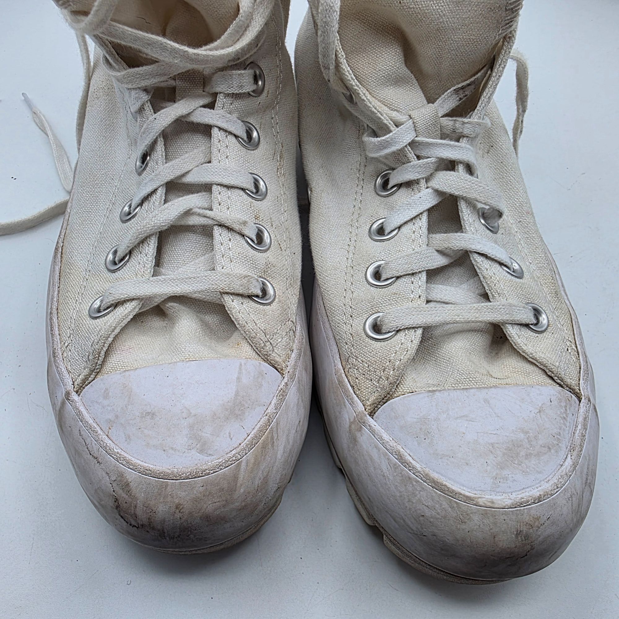 Converse Converse Chuck Taylor All Star Lugged Hi Womens 10 Triple Wh Size US 10 / IT 40 - 10 Thumbnail