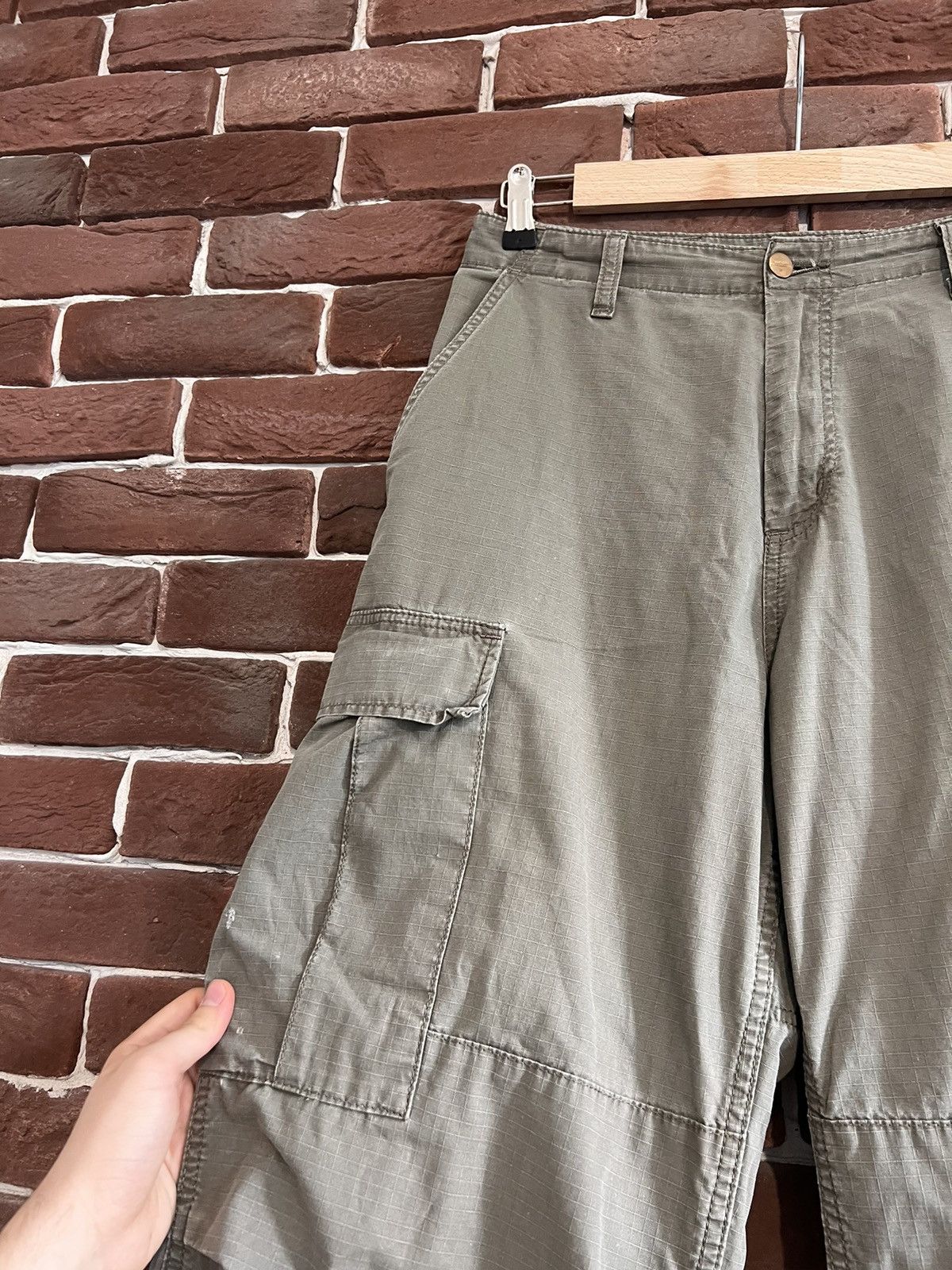 Carhartt Vintage 00s Carhartt Work Cargo Pants Hype Streetwear 31x32 Size US 32 / EU 48 - 9 Thumbnail
