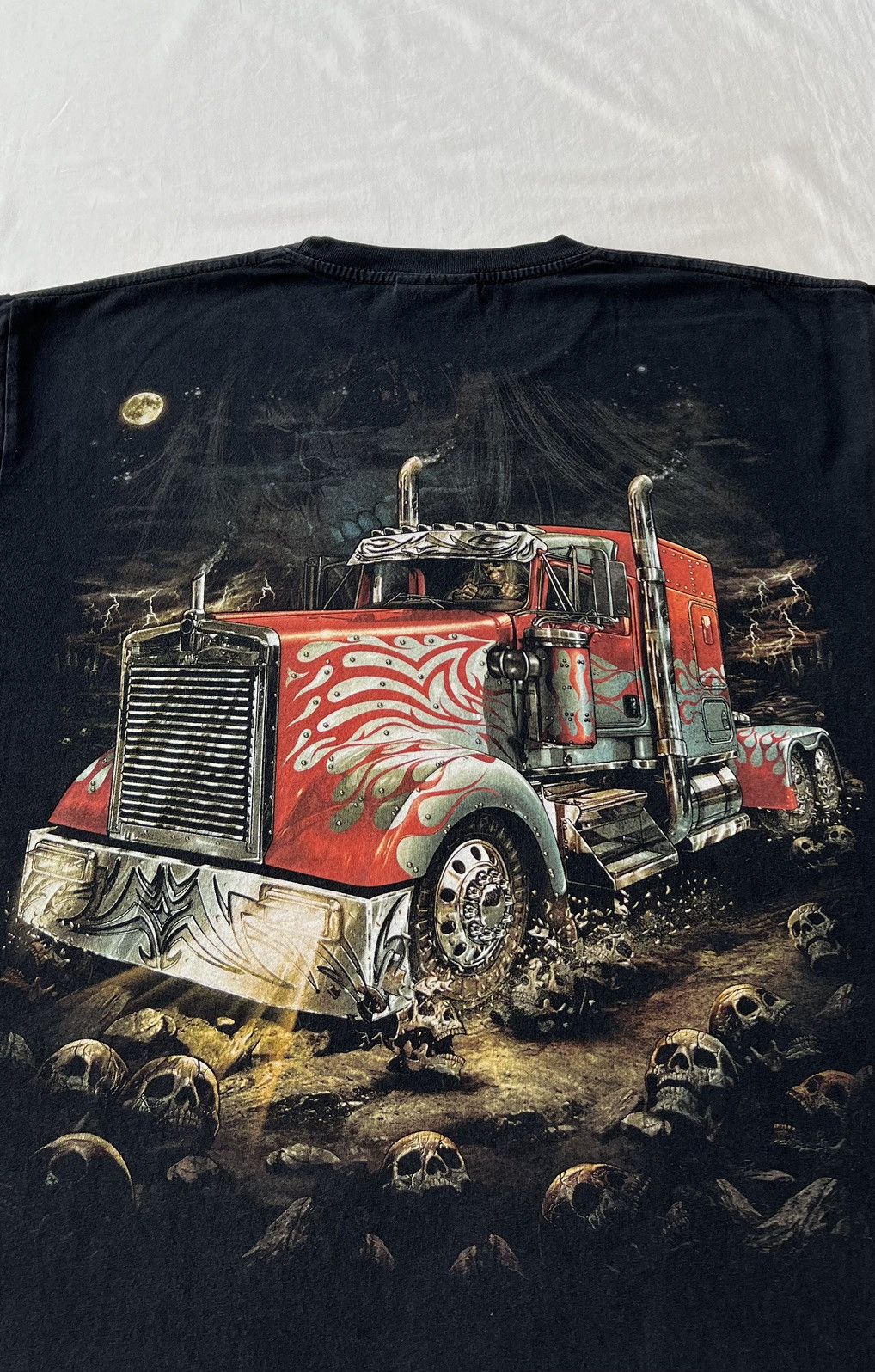 Vintage Vintage Semi Truck Skull Skeleton Graphic T-shirt Size US L / EU 52-54 / 3 - 12 Thumbnail