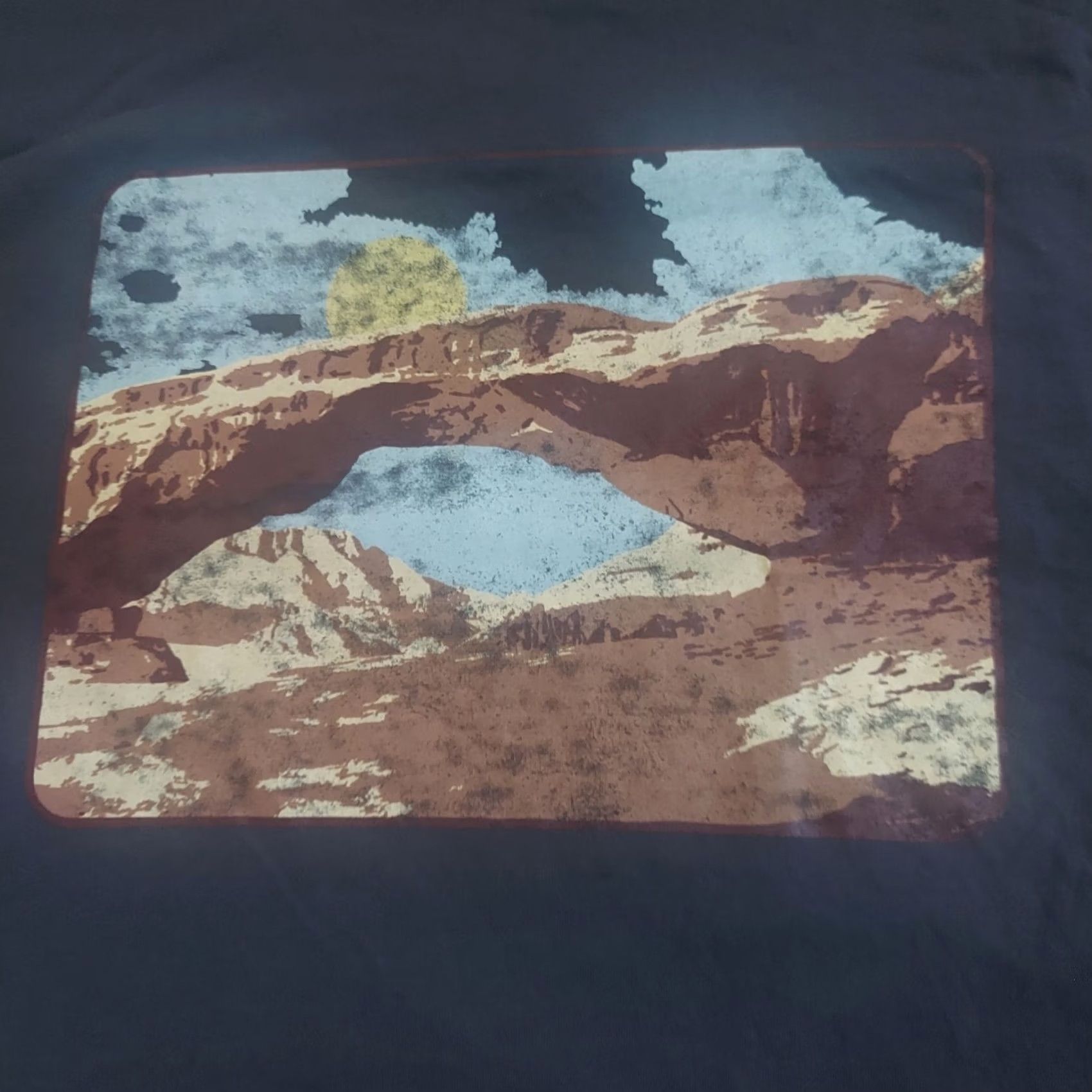 Vintage Goodfellow Arches Landscape Graphic T-Shirt Gray M Mens White? Size US M / EU 48-50 / 2 - 5 Thumbnail
